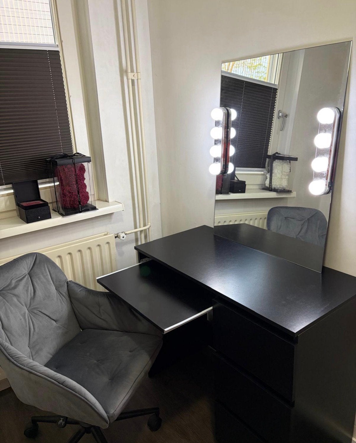 Zwarte make-up tafel met lades en spiegel + lamp, Ophalen, Zo goed als nieuw, 50 tot 100 cm, Minder dan 100 cm