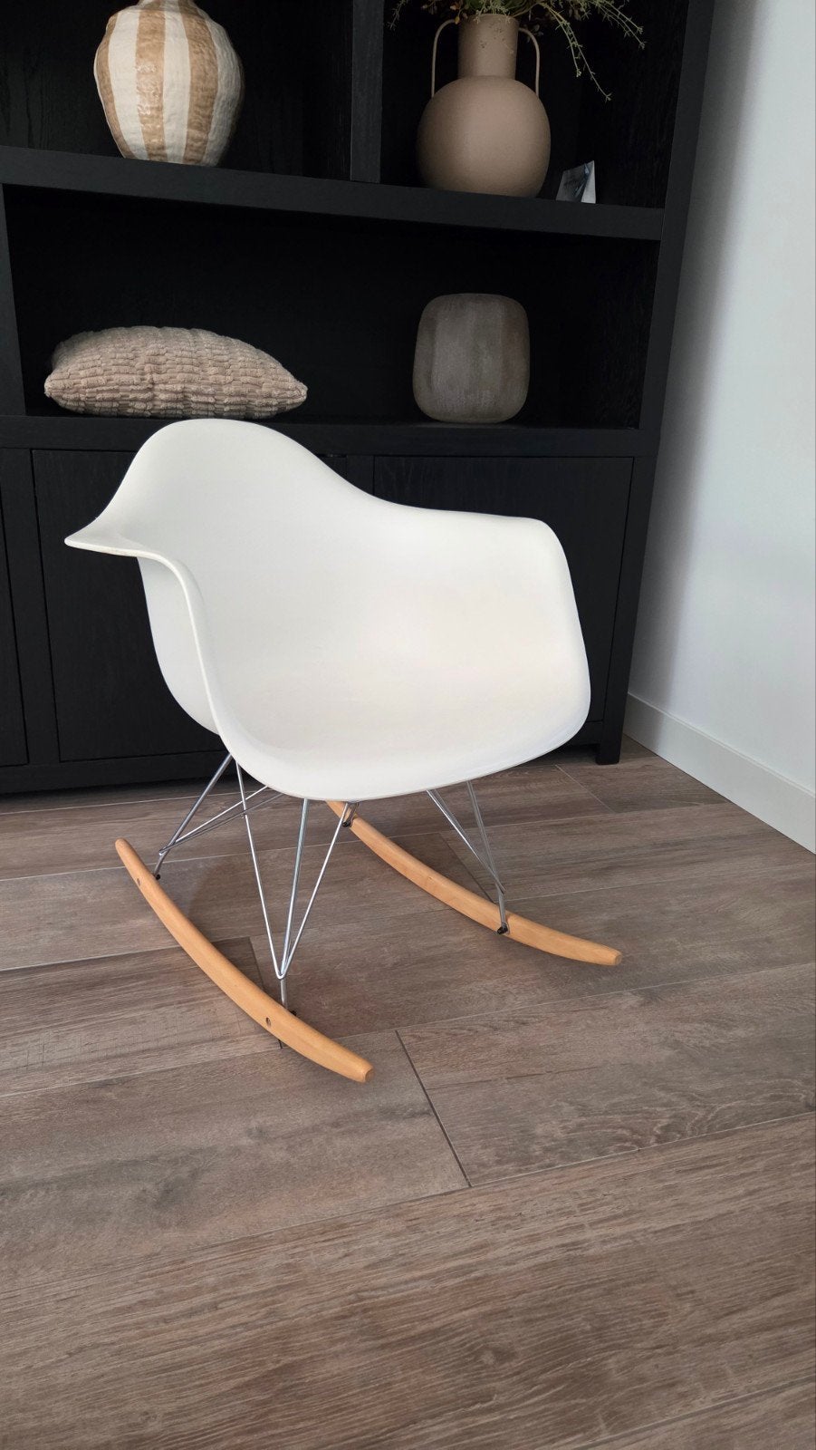 Trendy witte kuip schomnelstoel, Ophalen, Zo goed als nieuw, Wit, Eén