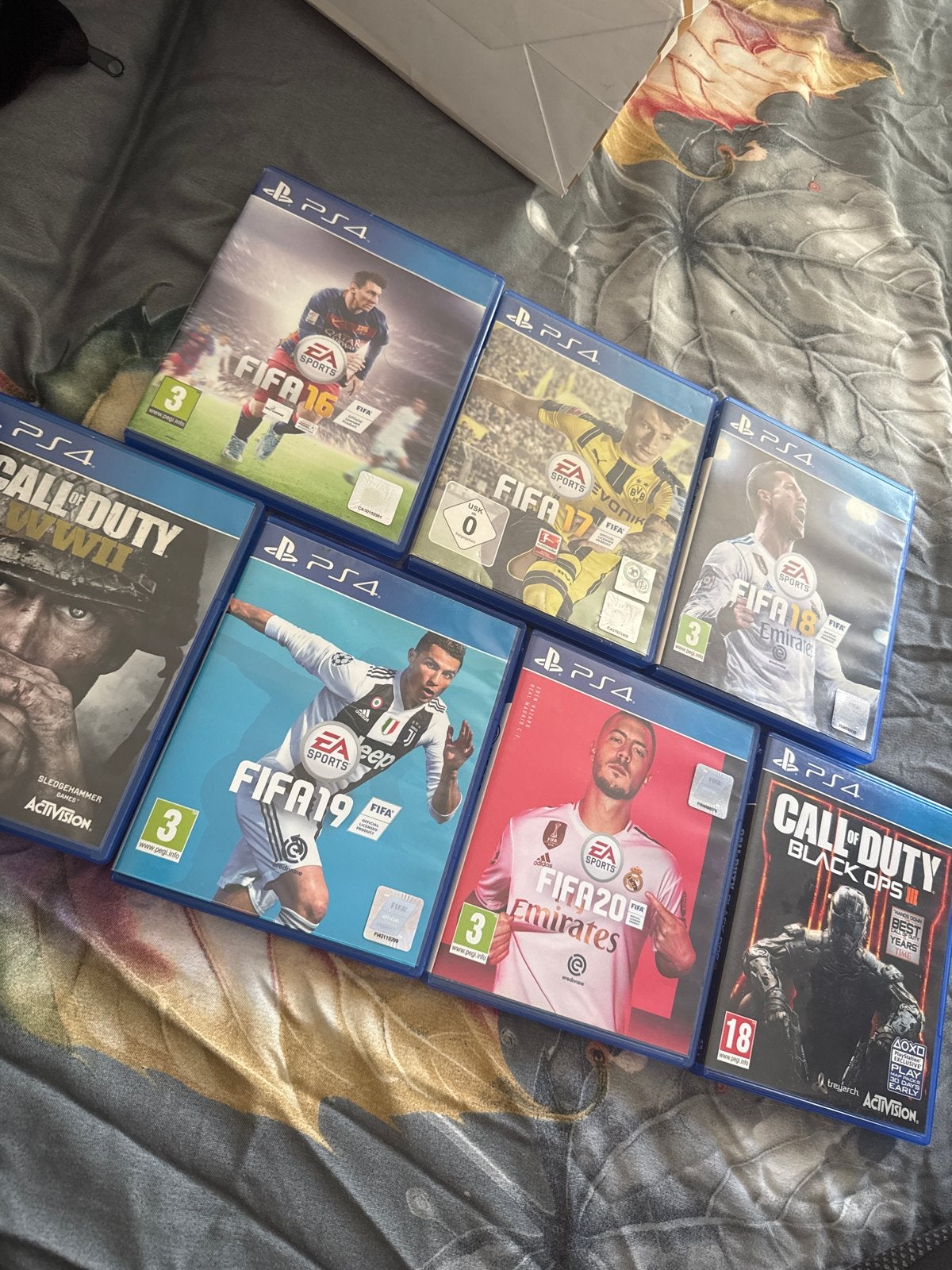 PS4 Games: FIFA 16, 17, 18, 19, 20, Call of Duty, Gebruikt, Vanaf 18 jaar, Eén computer, Ophalen of Verzenden