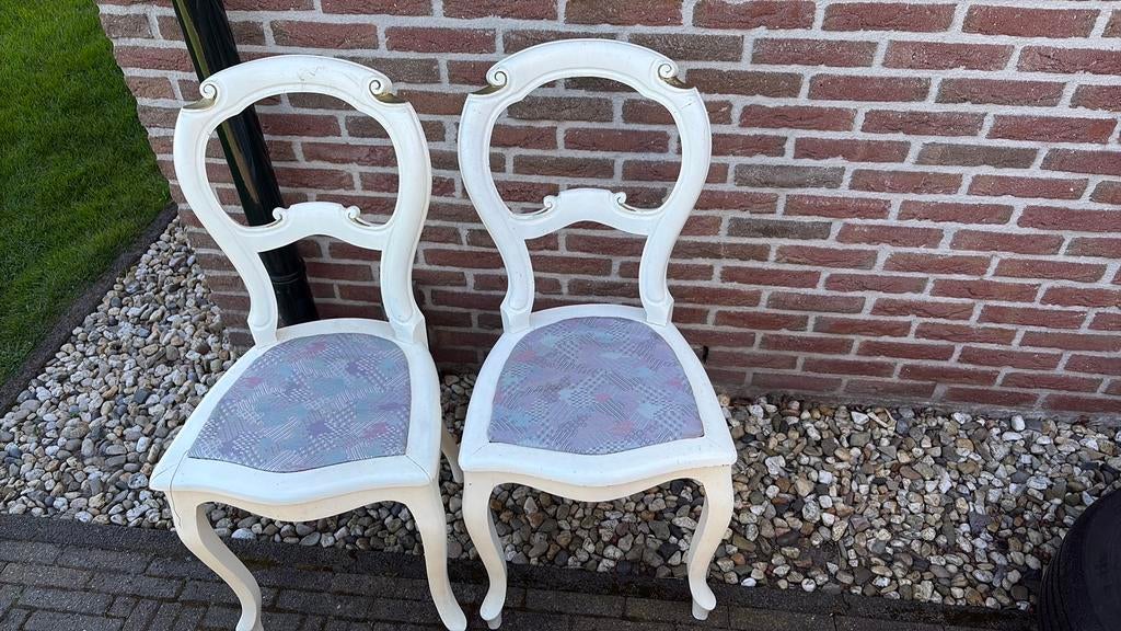 3 stoelen, Ophalen
