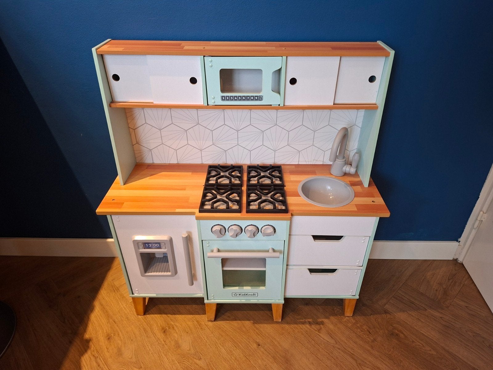 KidKraft Speelkeuken met accessoires, Kinderen en Baby's, Speelgoed | Speelkeukens, Ophalen, Zo goed als nieuw