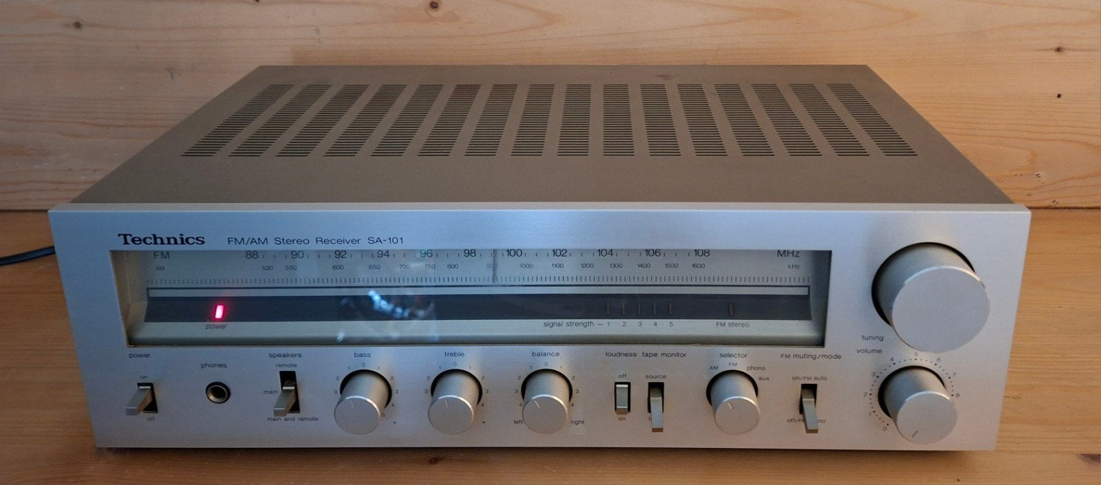 Technics FM/AM Stereo Receiver SA-101, Overige merken, Gebruikt, Ophalen of Verzenden, Minder dan 60 watt