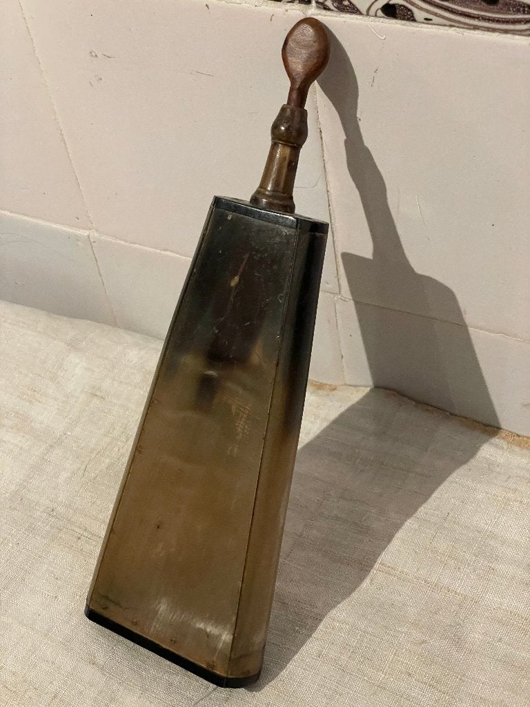antieke kruithoorn, Antiek en Kunst, Ophalen of Verzenden