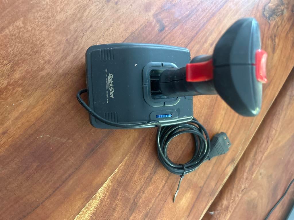 QuickShot Joystick voor retro gaming, Computers en Software, Joysticks, Ophalen of Verzenden, Gebruikt