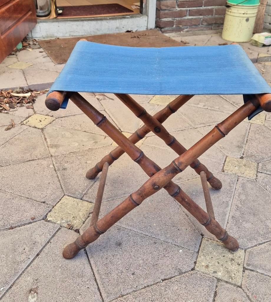 Vintage krukje / koffer met bamboe look en blauwe zitting, Ophalen