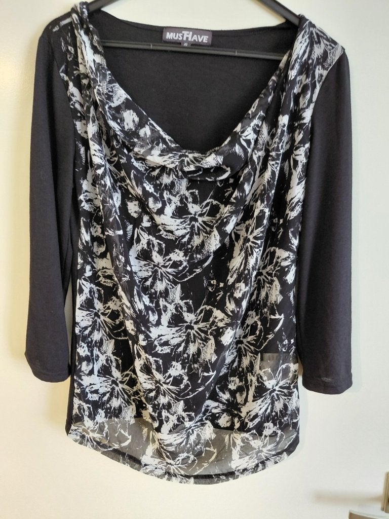 Top XL zwart wit, Kleding | Dames, Overige kleuren, Maat 46/48 (XL) of groter, Ophalen of Verzenden, Zo goed als nieuw