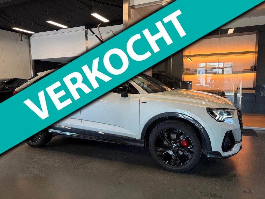Audi Q3 Sportback 35 TFSI S line Panorama Camera 2024, Auto's, Parkeersensor, Zwart, 4 cilinders, 150 pk