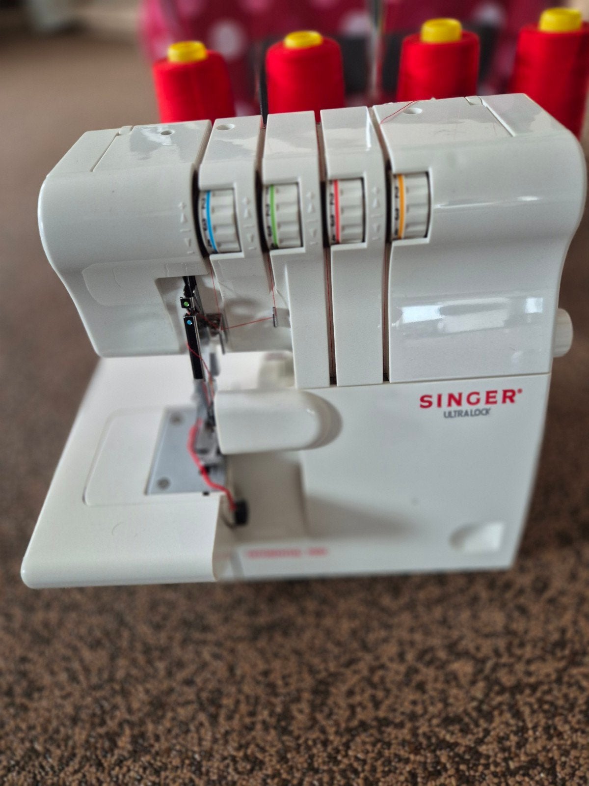 Singer Ultralock 14SH654 Lockmachine met tas, Hobby en Vrije tijd, Ophalen, Gebruikt, Lockmachine, Singer