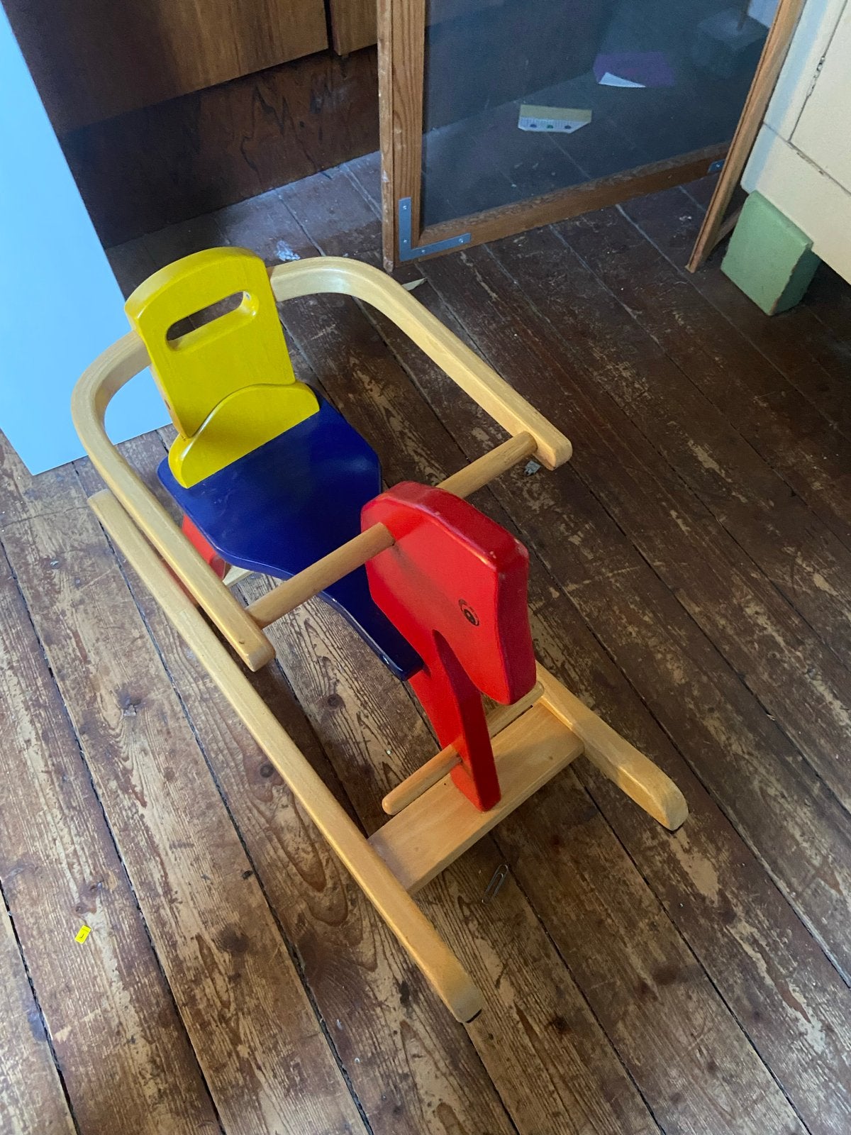 Kleurrijk houten hobbelpaard, Ophalen, Gebruikt