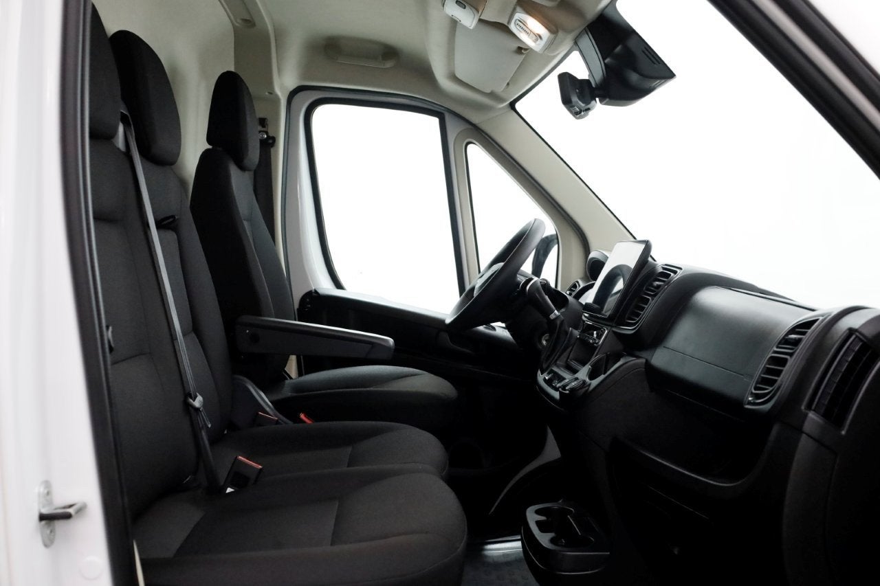 Peugeot Boxer 2.2 BlueHDi 180pk Automaat L4H2 LED/ACC/Navi/C, Auto's, Bestelauto's, Gebruikt, Euro 6, 4 cilinders, 179 pk
