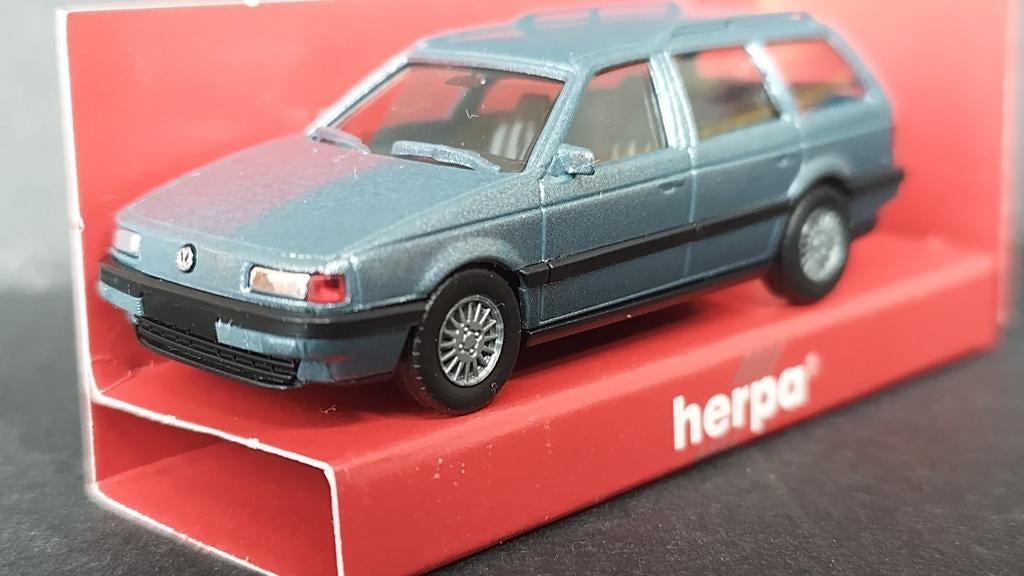 Volkswagen VW Passat B3 Variant grijs 1:87 H0 Herpa Pol, Auto, Verzenden, Cars@herpa.de, Nieuw