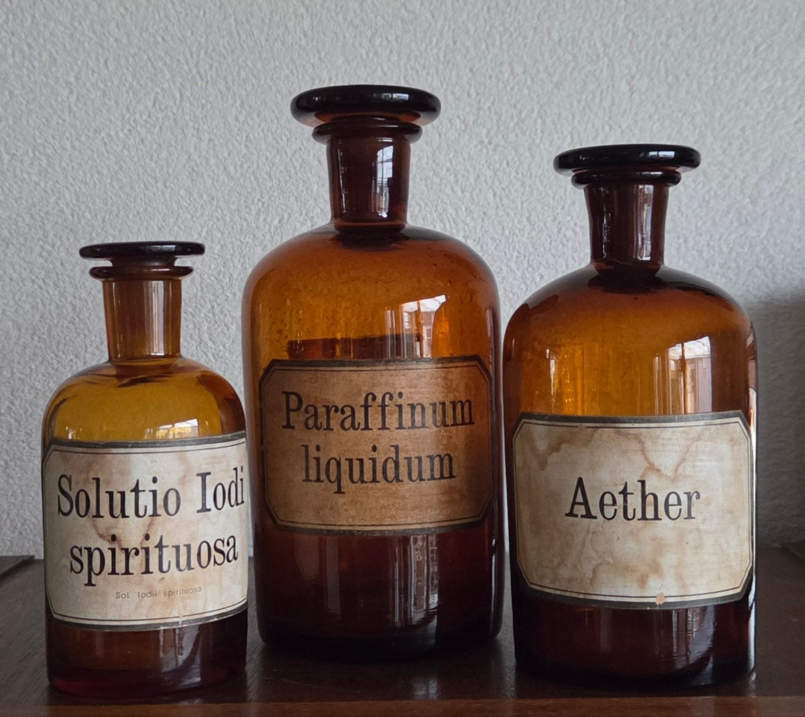 3 Antieke apothekersflessen / apothekerspotten (bruin glas), Antiek en Kunst, Curiosa en Brocante, Ophalen