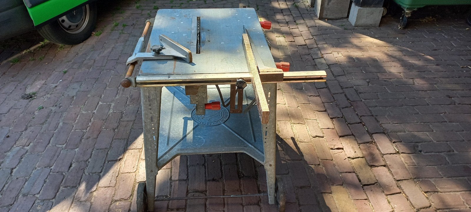 sterke handige zaagtafel, Ophalen, Gebruikt, Cirkelzaag, 30 tot 70 mm