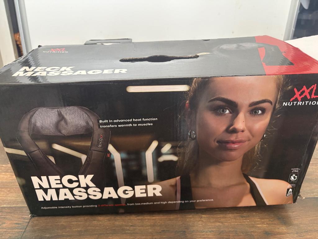 Xxl nutrition nek massager, Sport en Fitness, Massageproducten, Ophalen of Verzenden, Nieuw, Apparaat