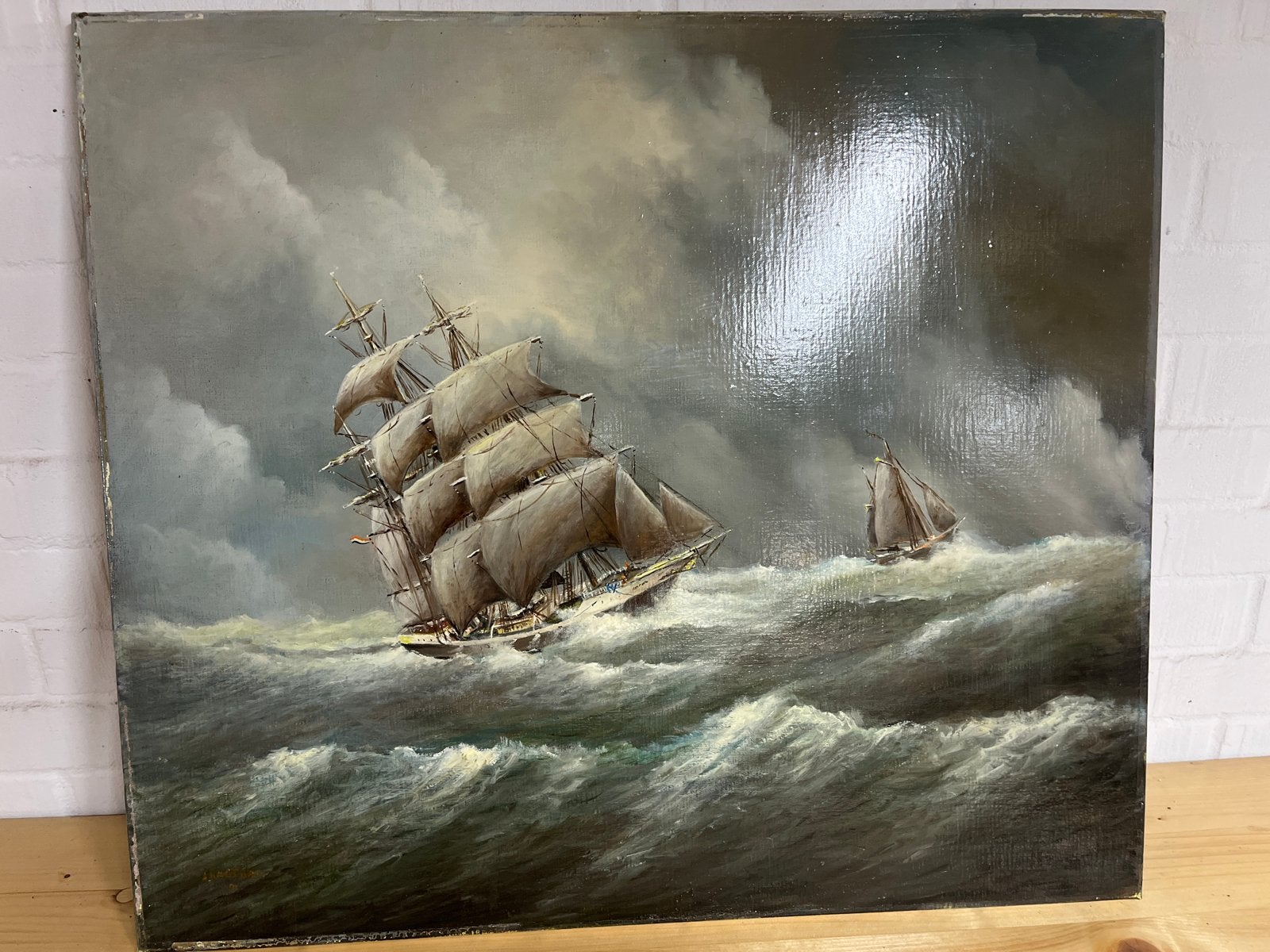 Olieverfschilderij van zeilschepen op woelige zee, Antiek en Kunst, Maritiem / water, Doek, Realistisch, Ophalen of Verzenden