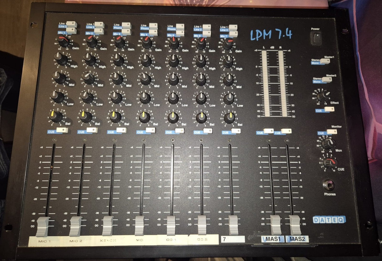 Dateq LPM 7.4 - Professionele 7-Kanaals Allround / DJ Mixer, Muziek en Instrumenten, Ophalen, Gebruikt