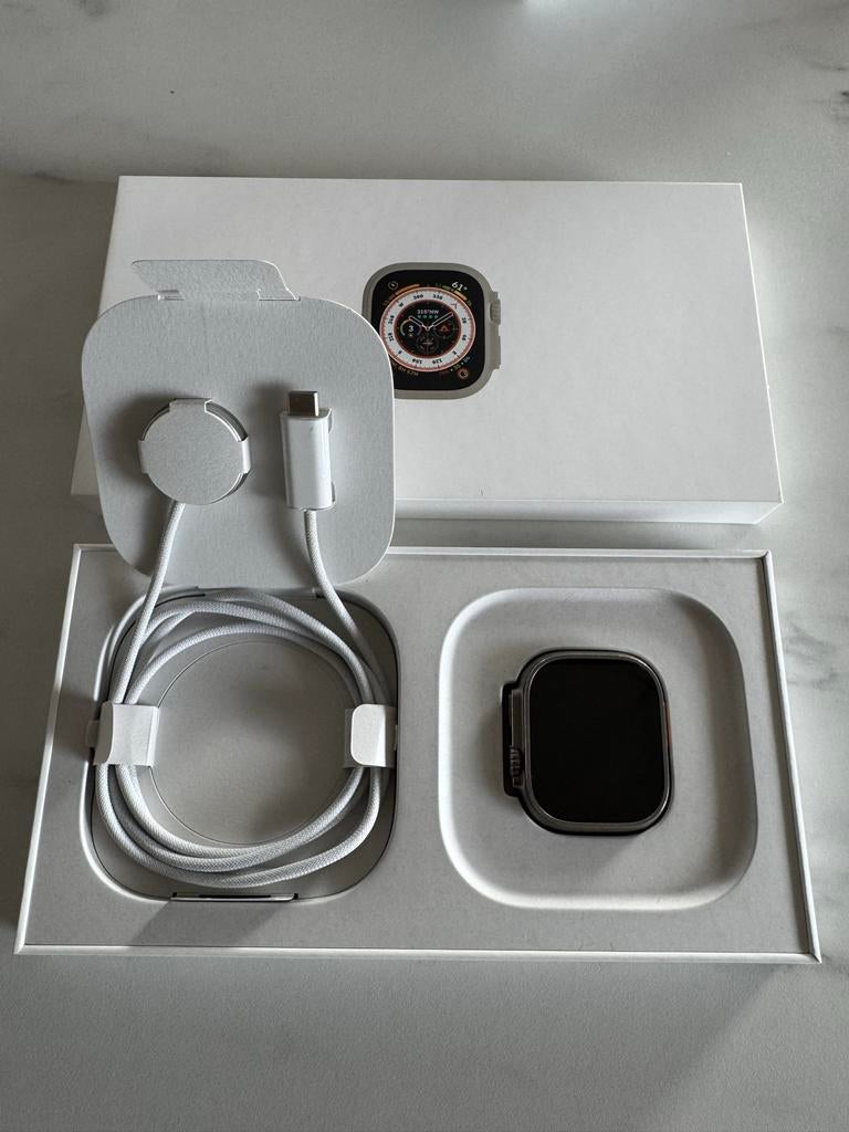 Apple Watch Ultra 49mm Titanium Green Alpine Loop M, Afstand, IOS, Ophalen of Verzenden, Zo goed als nieuw