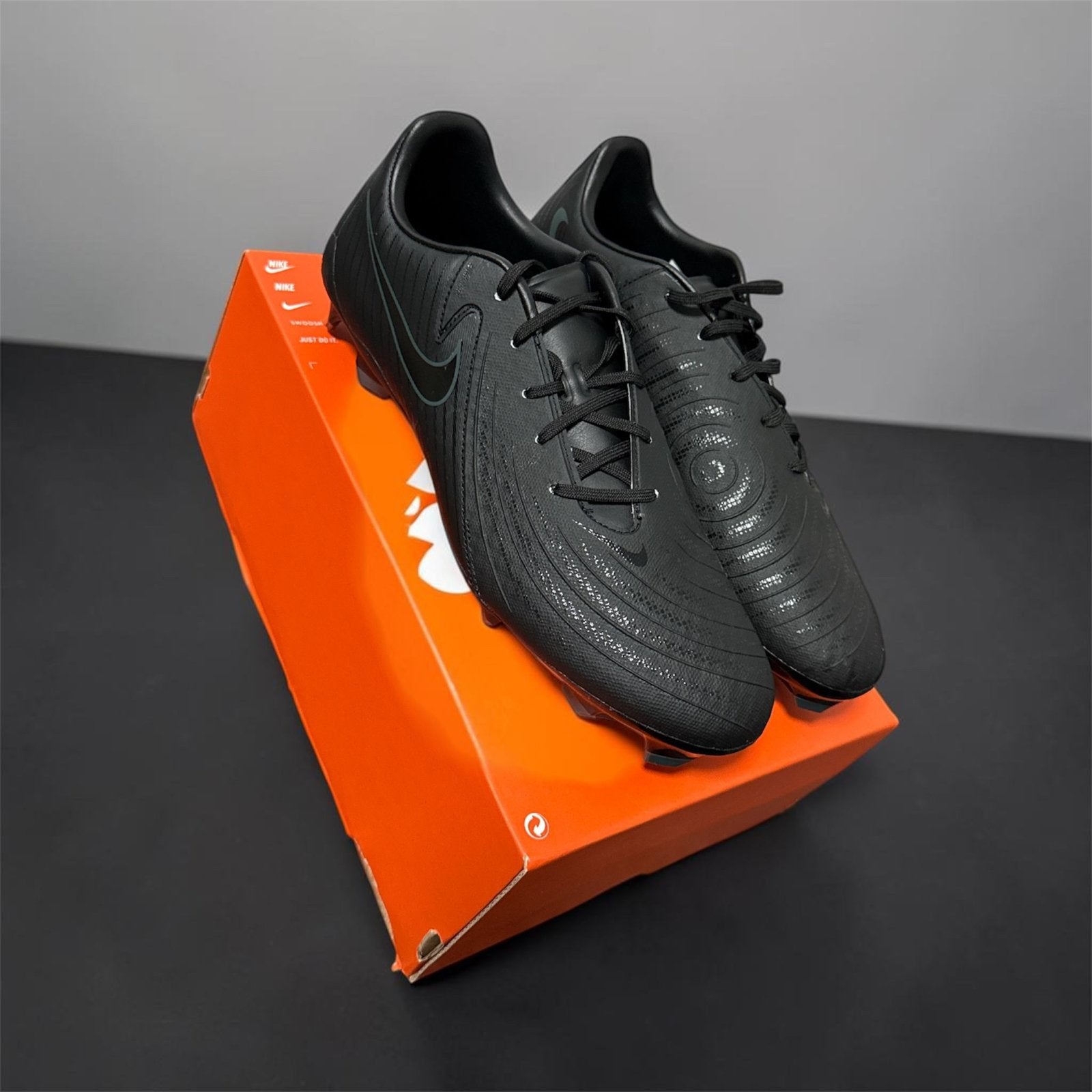 Nieuwe originele Nike GT2 Academy Voetbalschoenen Maat 42.5, Schoenen, Nieuw, Maat M, Ophalen of Verzenden