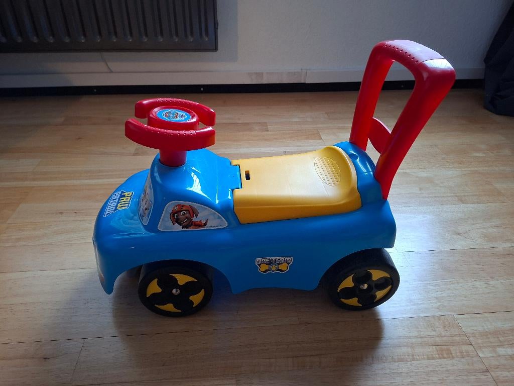 Loopauto Paw Patrol Ride-On toy, Ophalen, Zo goed als nieuw, Loopvoertuig