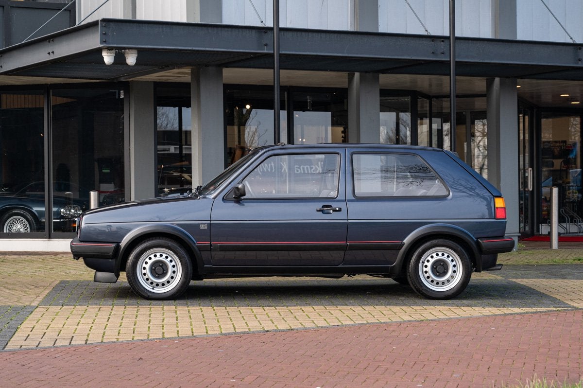 Volkswagen Golf Mk2 GTI (bj 1989), Stof, Gebruikt, 4 stoelen, Bedrijf