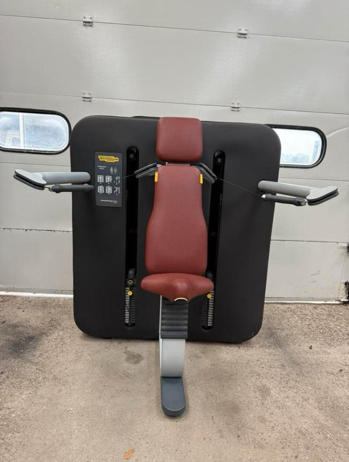 Technogym kinesis shoulderpress / schulterpresse / machine, Ophalen, Benen, Gebruikt, -