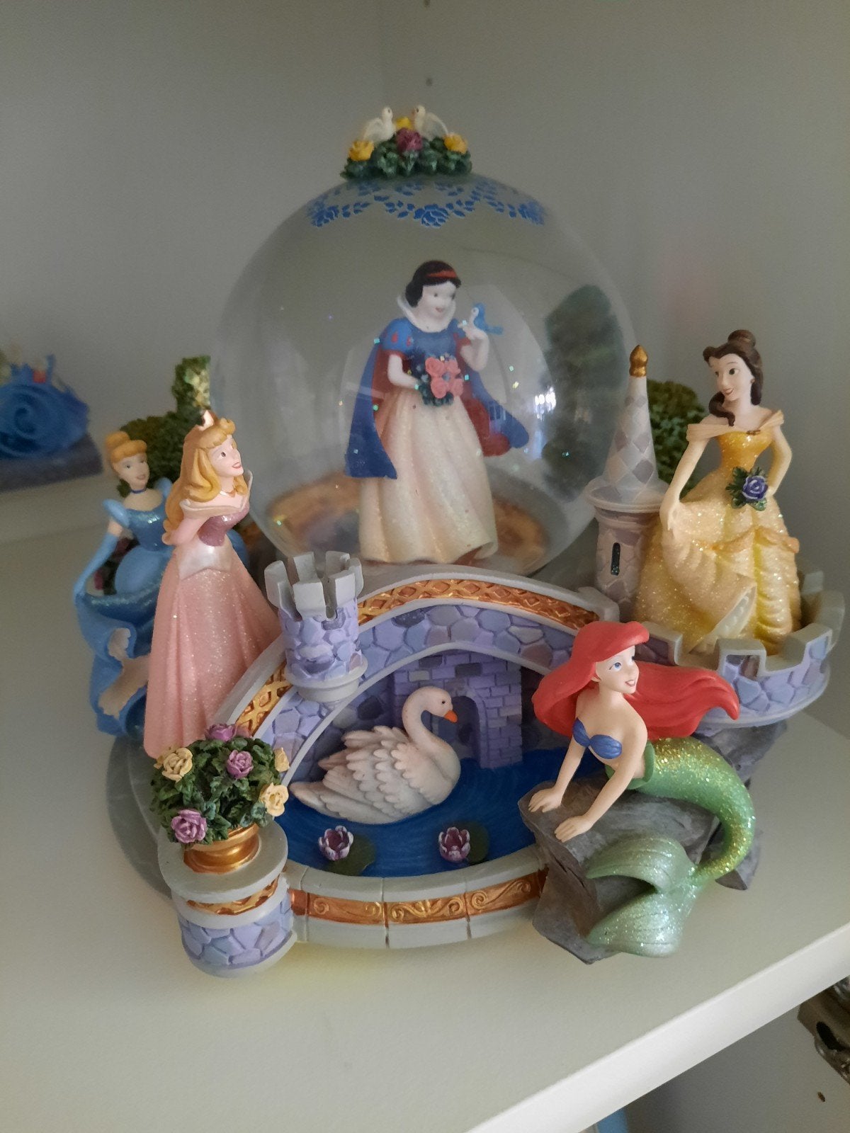 Disney prinsessen snowglobe, Verzamelen, Disney, Ophalen, Zo goed als nieuw, Beeldje of Figuurtje