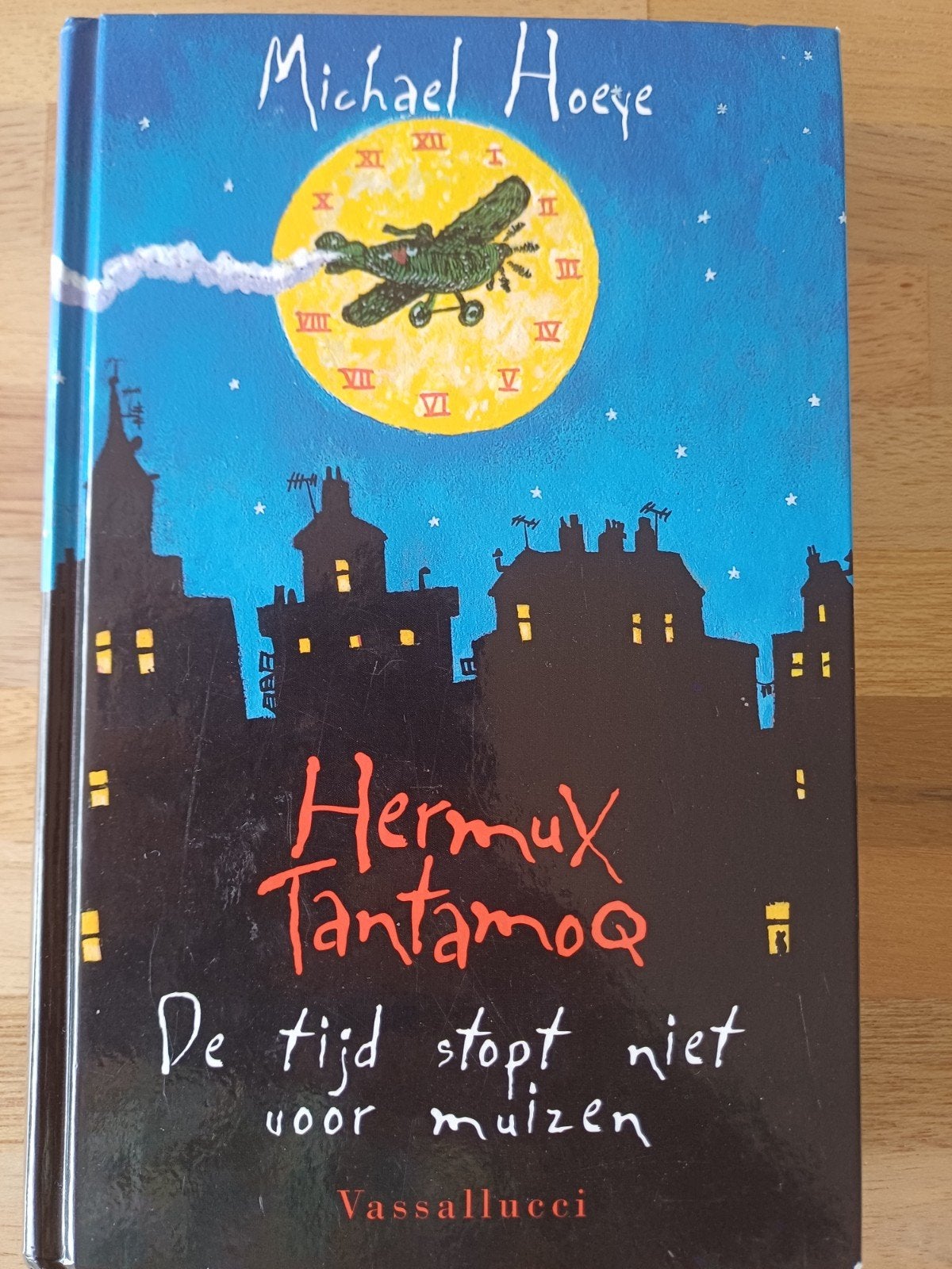 M. Hoeye - De tijd stopt niet voor muizen, Fictie algemeen, M. Hoeye, Ophalen of Verzenden, Zo goed als nieuw