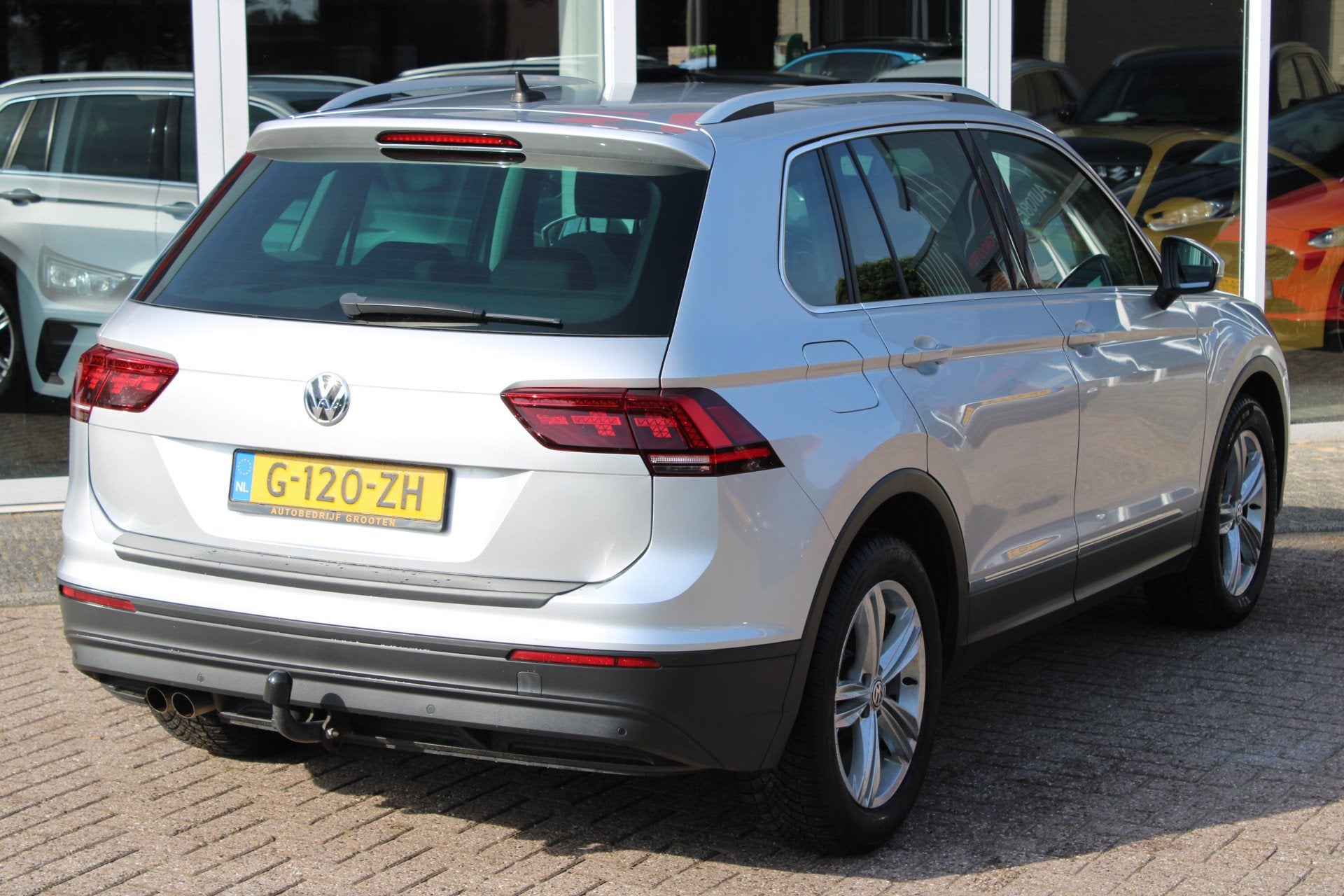 Volkswagen Tiguan 1.5 TSI ACT//NAVI//TREKHAAK! (bj 2020), Auto's, Voorwielaandrijving, Stof, 150 pk, Origineel Nederlands