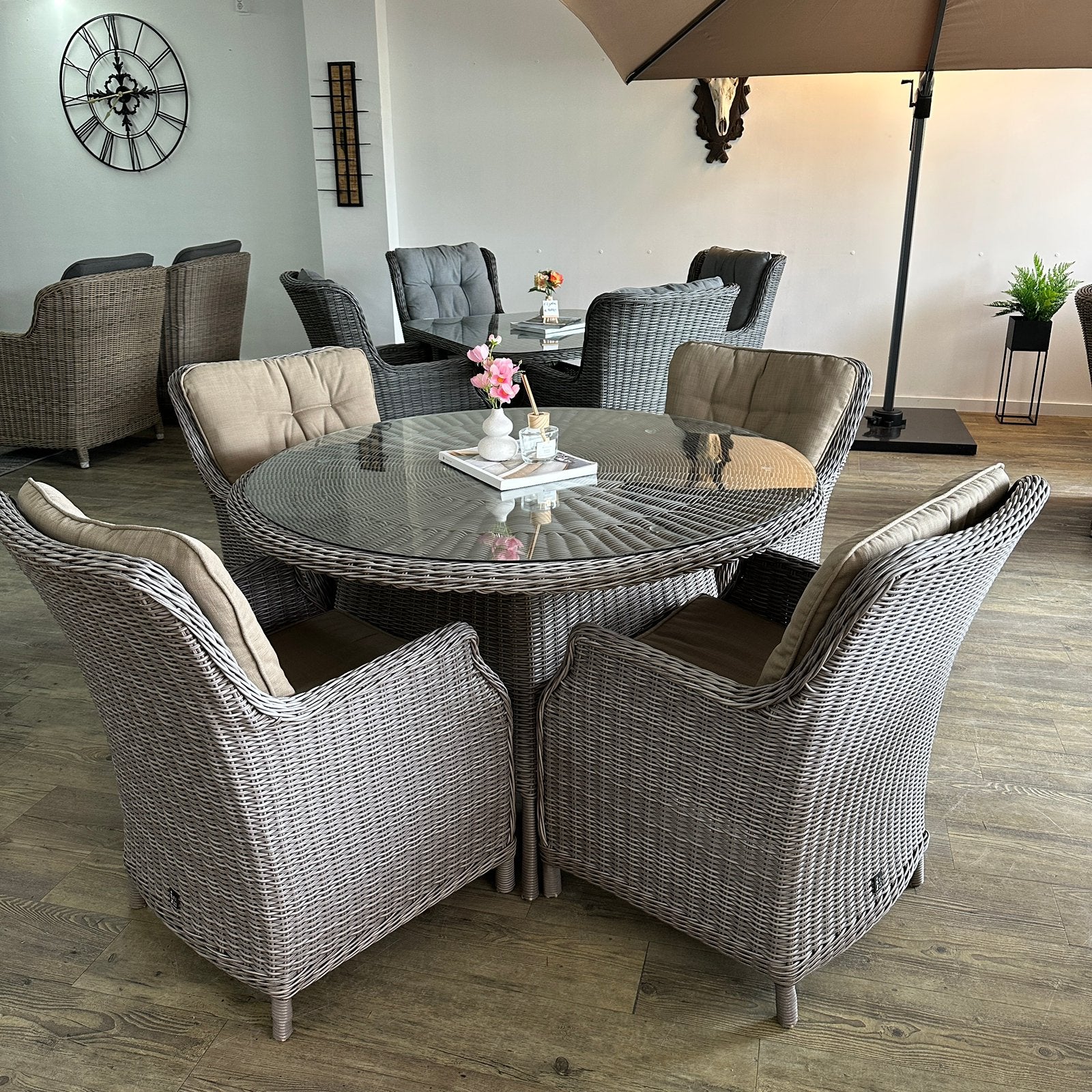 Ronde Wicker Tuinset Ø130 cm – 4 Comfortabele Stoelen