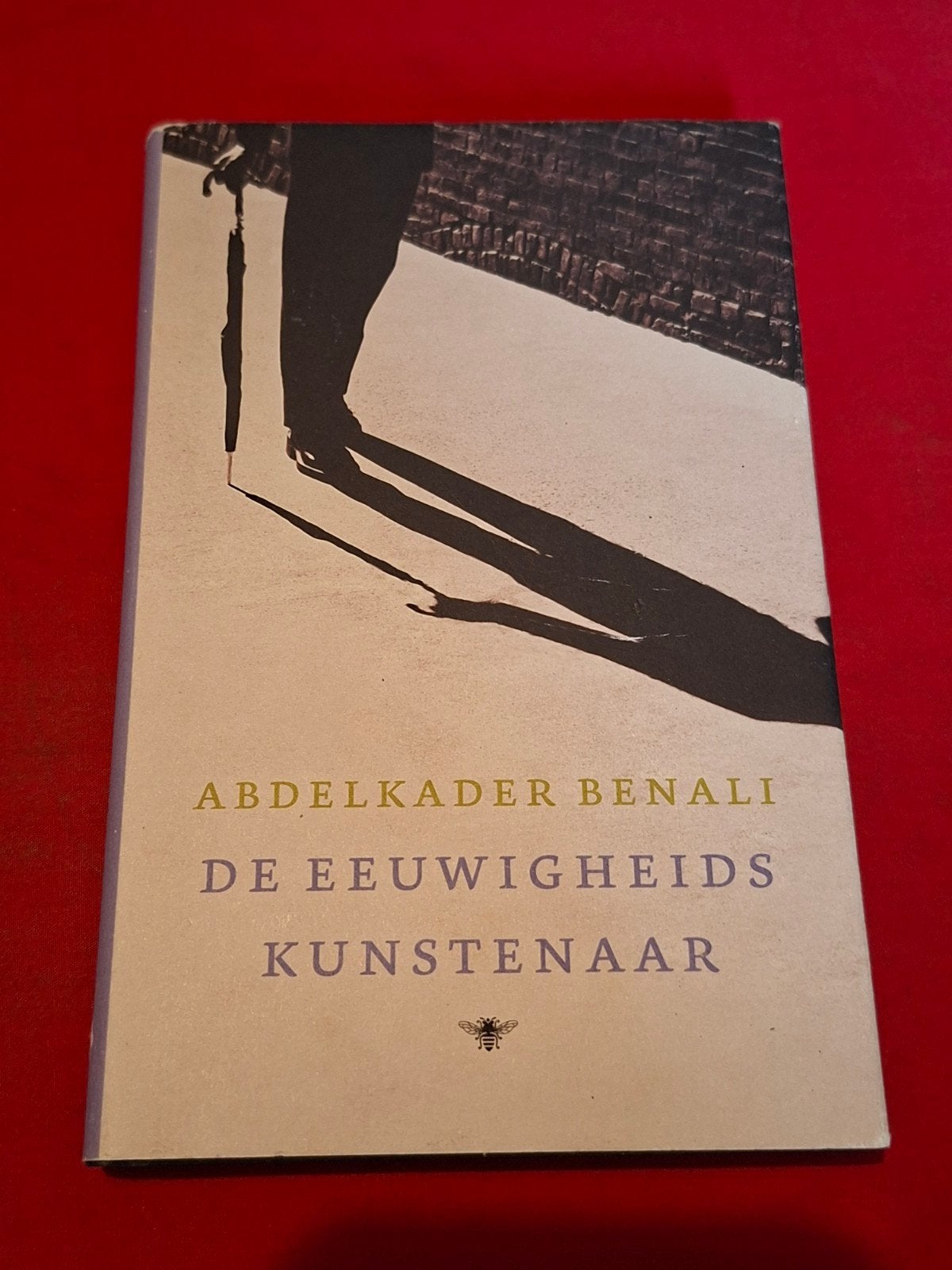 GESIGNEERD De eeuwigheidskunstenaar Abdelkader Benali., Ophalen of Verzenden, Gelezen