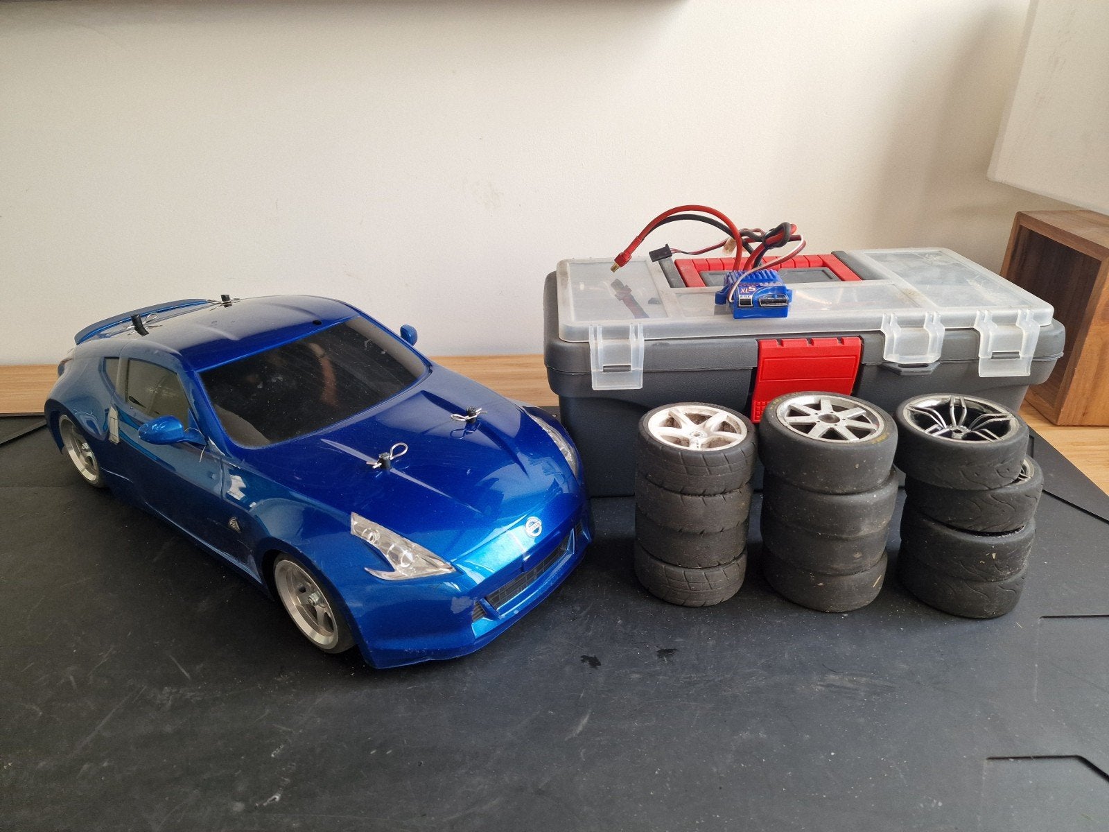 Tamiya TT-02 Nissan 370z, Ophalen of Verzenden, Auto onroad