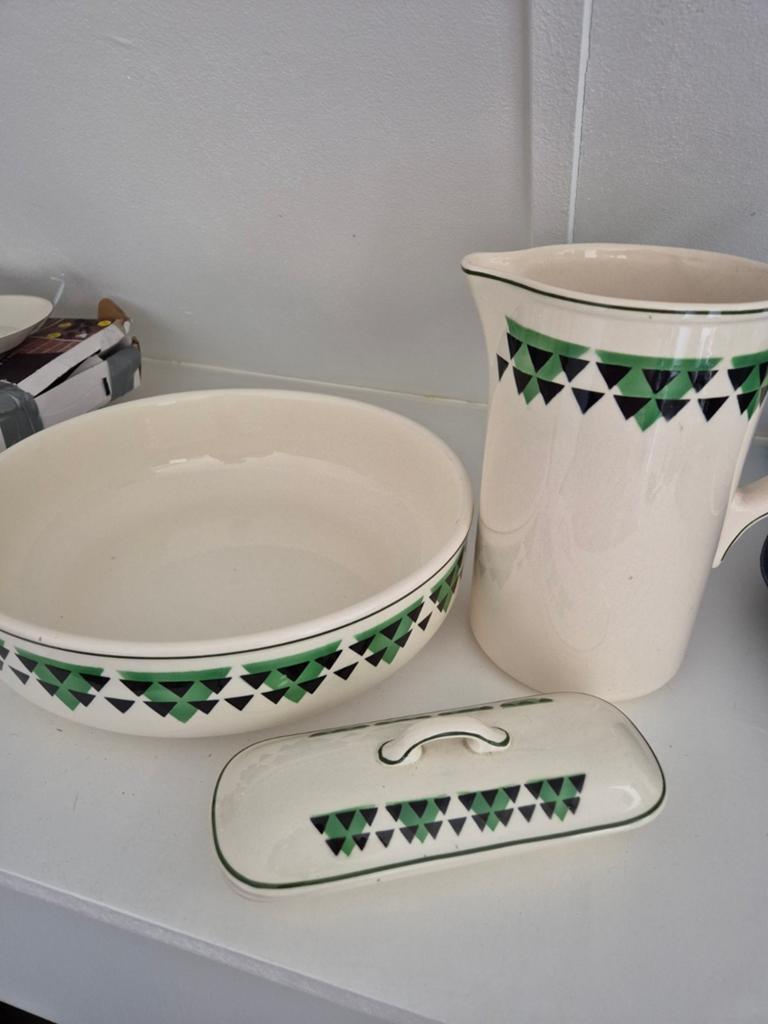 Antieke Villeroy & Boch waskom set met geometrisch patroon, Ophalen