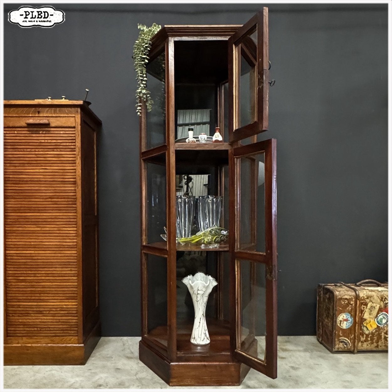 Hexagonale vitrinekast Vitrine Winkelvitrine, Ophalen, Vintage, Overige houtsoorten, 50 tot 100 cm