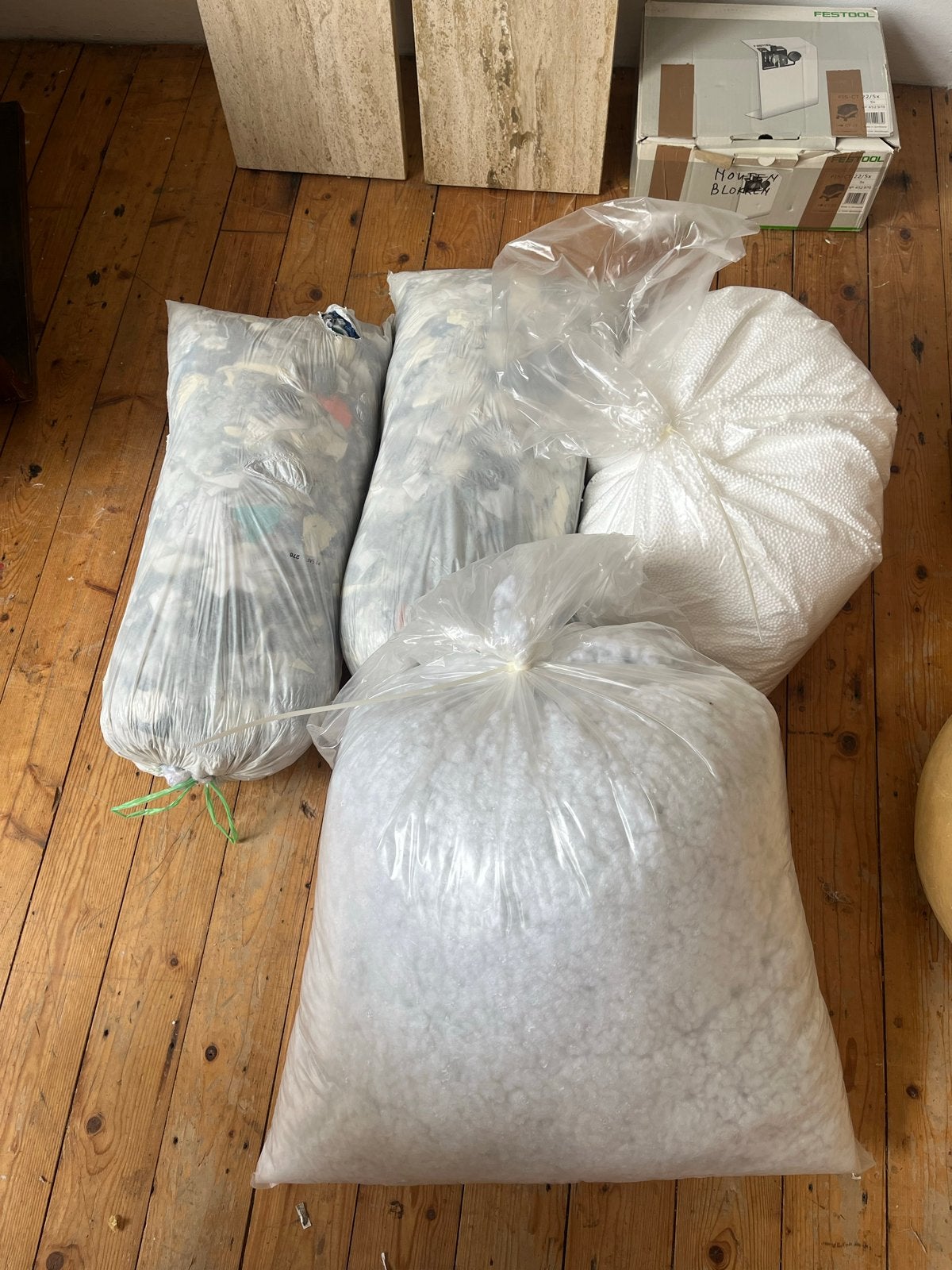 Diverse vulmaterialen voor kussens en zitzakken, Ophalen, Nieuw, Meerkleurig, Textiel
