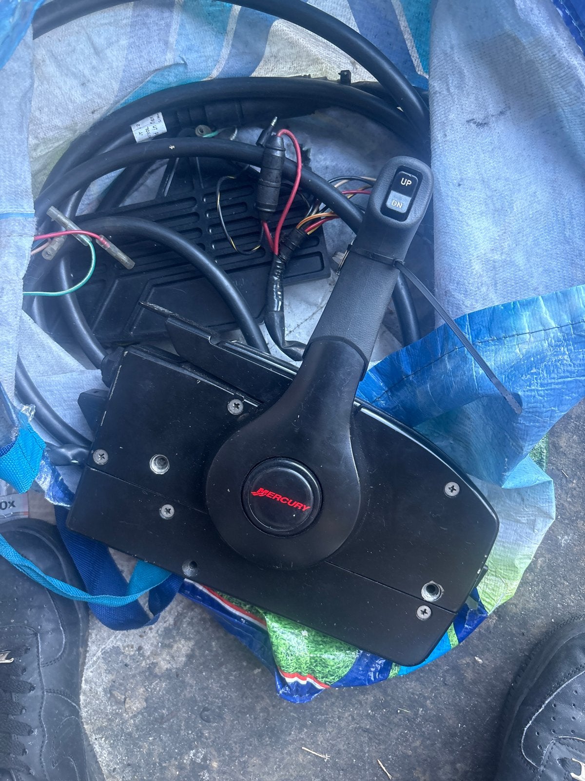 Nieuwe Mercury gashendel met power trim, Ophalen, Nieuw, Motor en Techniek