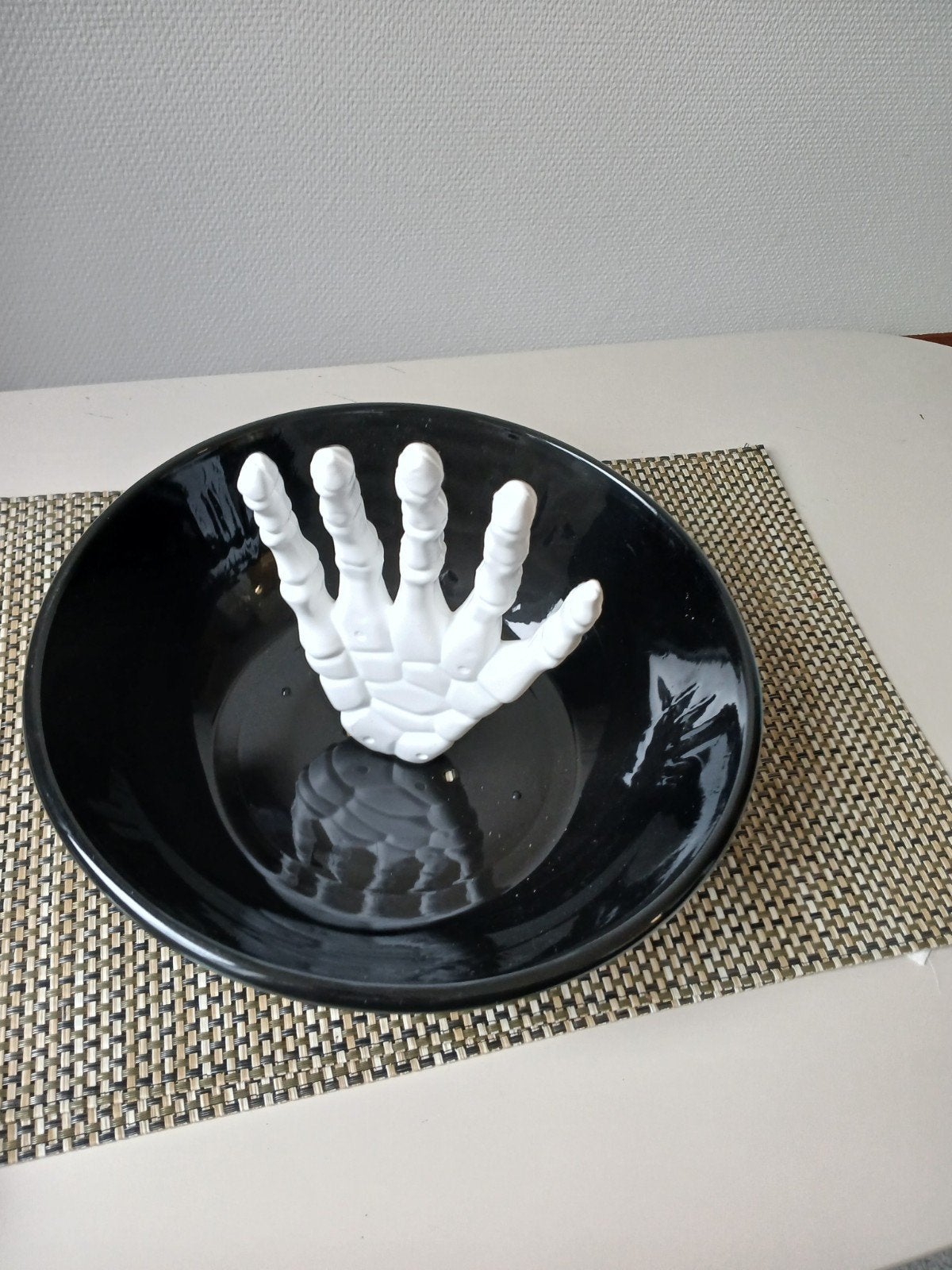 Halloween schaal met skelet hand - Decoratie, Ophalen, Overige stijlen, Kunststof, Gebruikt