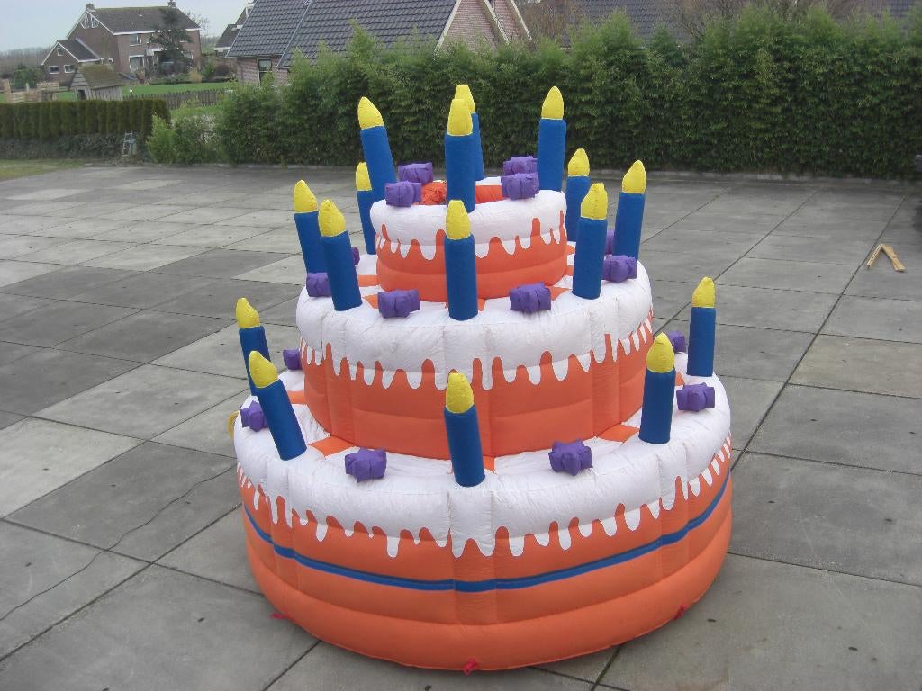 Feesttaart Oranje Opblaasbaar, Hobby en Vrije tijd, Ophalen, Gebruikt, Oranje of Koningsdag