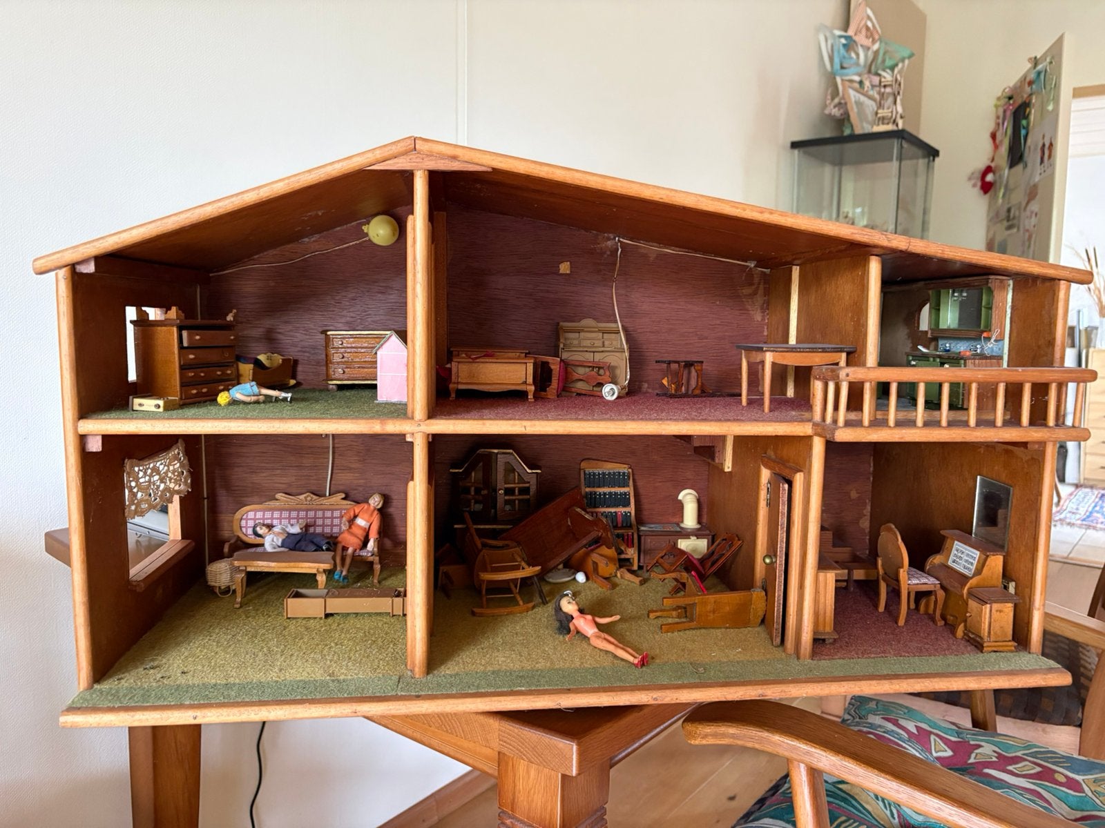 Poppenhuis. Groot. Compleet., Kinderen en Baby's, Speelgoed | Poppenhuizen, Ophalen, Gebruikt, Poppenhuis