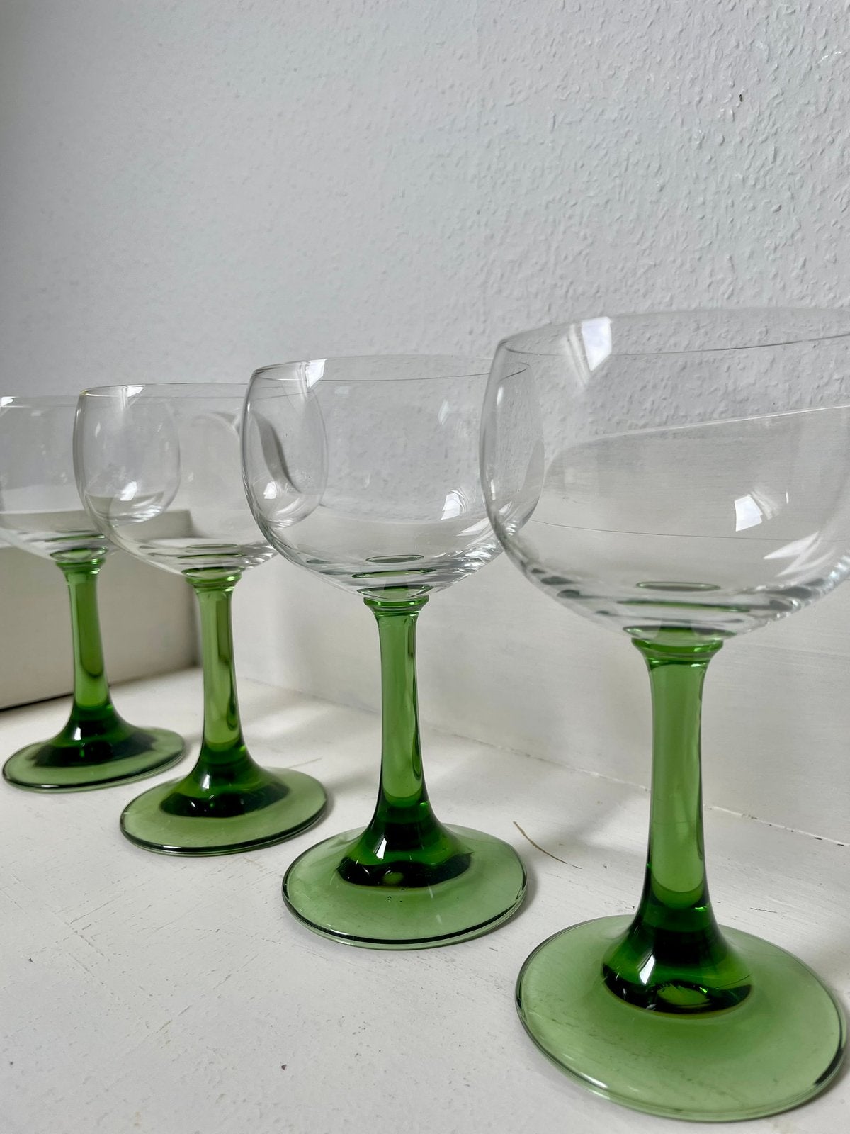 Vintage wijnglazen, Verzamelen, Glas en Borrelglaasjes, Ophalen of Verzenden, Zo goed als nieuw, Overige typen