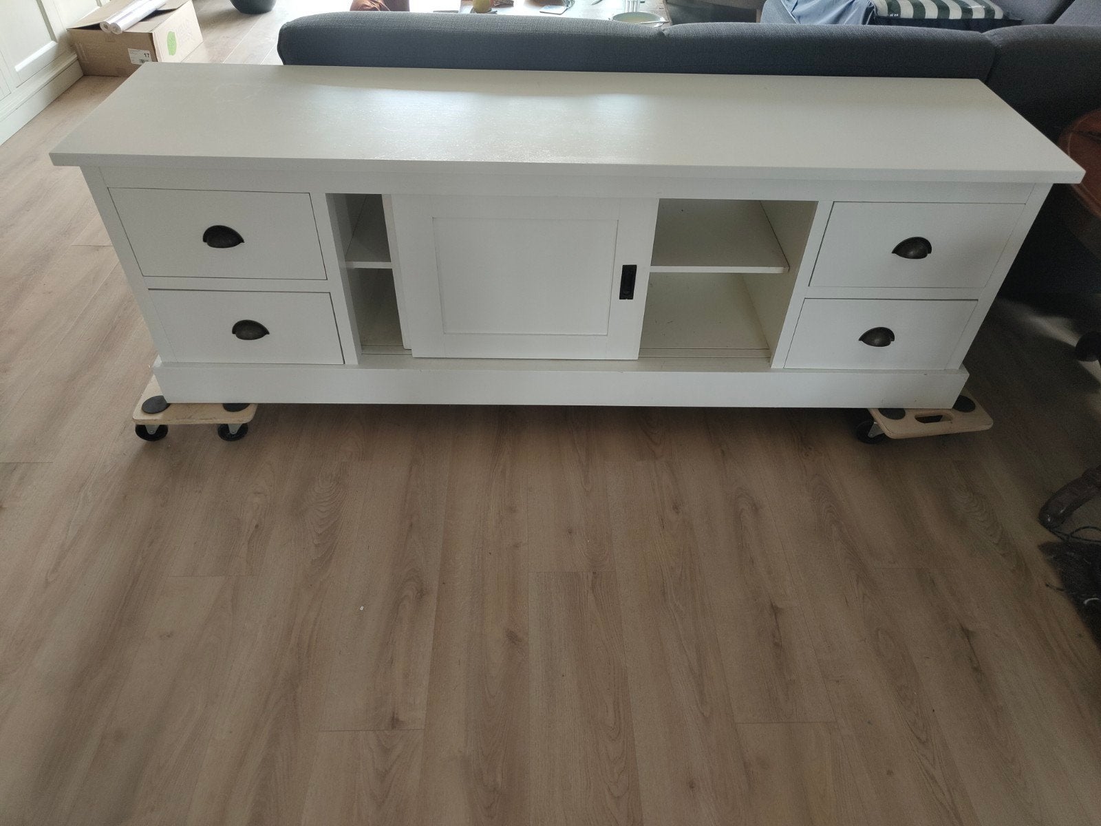 Landelijke witte tv-kast: 4 lades en 2 schuifdeuren, Overige houtsoorten, Gebruikt, Landhuis, Brocante, Mediteraan, Ophalen of Verzenden