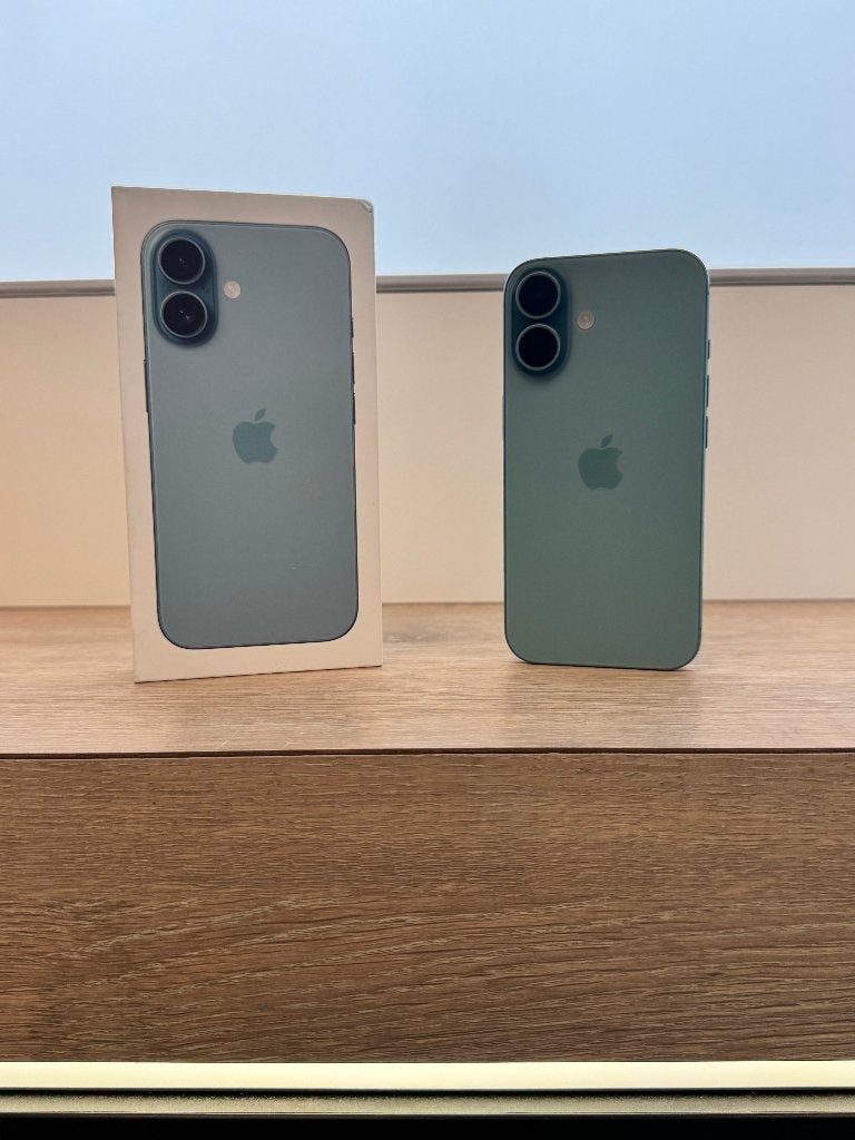 Apple iPhone 16 – 128GB Groen | Nieuwstaat, Telecommunicatie, Mobiele telefoons | Apple iPhone, Ophalen, 128 GB, IPhone 16, Zo goed als nieuw