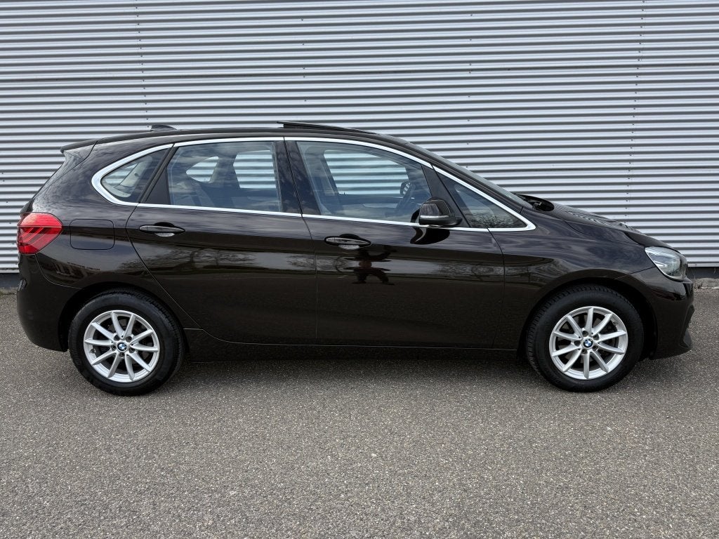 BMW 2 Serie Active Tourer 218i Executive Automaat NAP Pano T, Auto's, BMW, Gebruikt, Euro 6, Bruin, Bedrijf