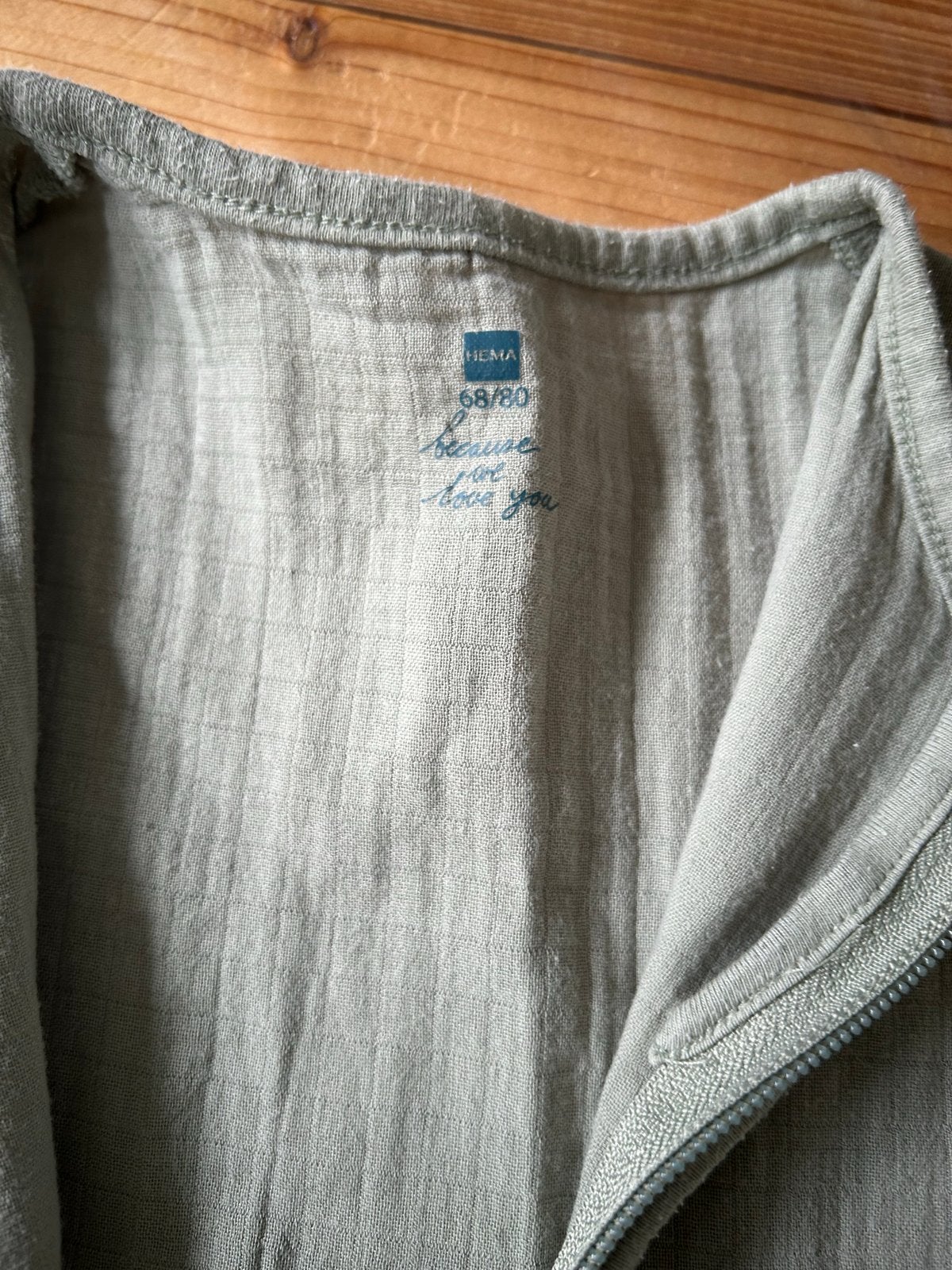 Olijfgroene HEMA zomerslaapzak, Kinderen en Baby's, Dekens, Slaapzakjes en Inbakerproducten, Groen, Gebruikt, 80 cm, Ophalen of Verzenden