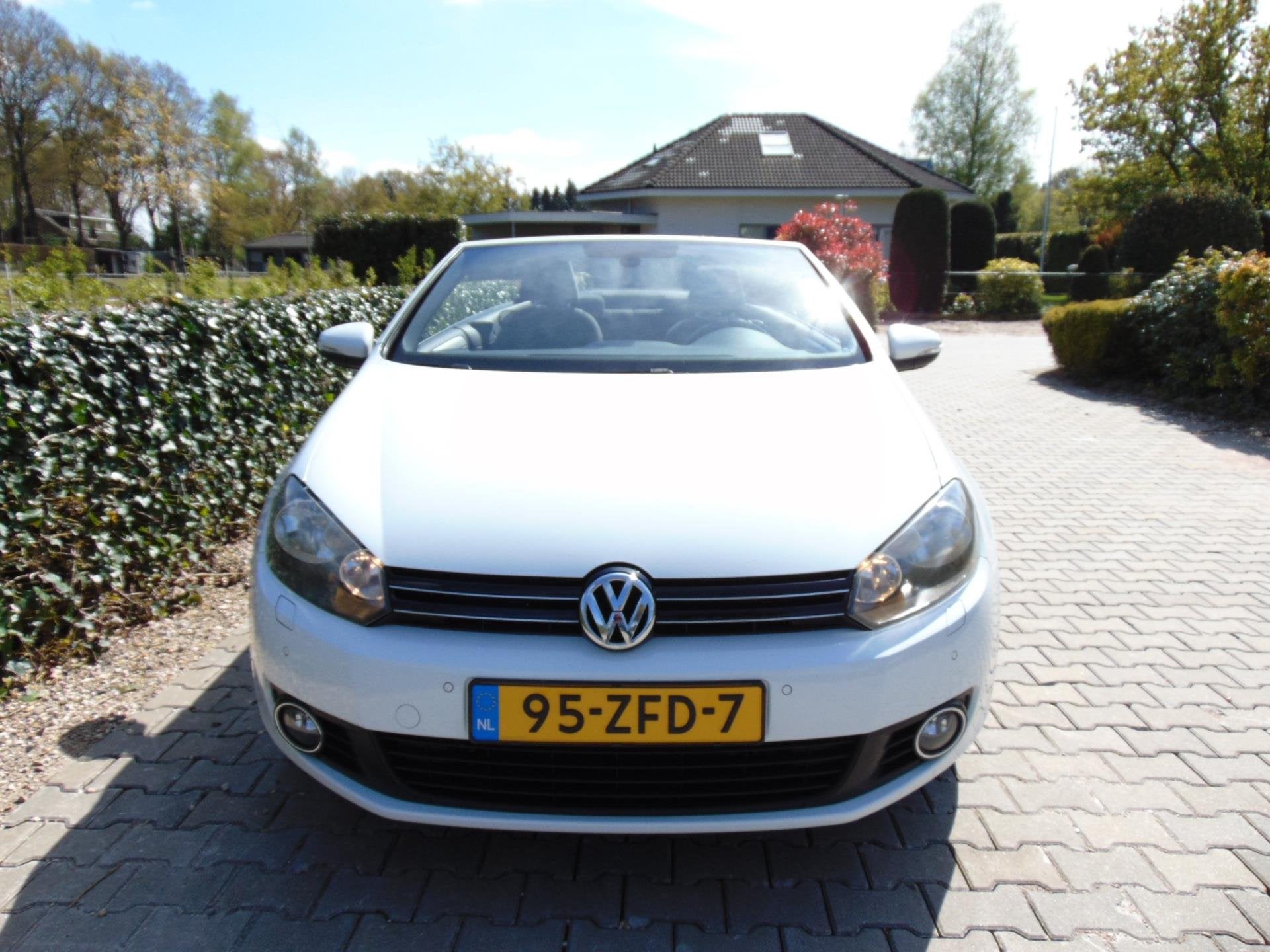 Foto 25 van Volkswagen Golf Cabriolet 1.4 TSI Automaat Dealer Onderhoude