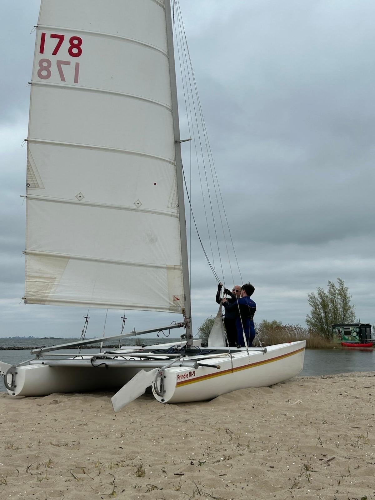 Prindle 19 catamaran met trailer, Watersport en Boten, Ophalen, Gebruikt, Prindle, Geen motor