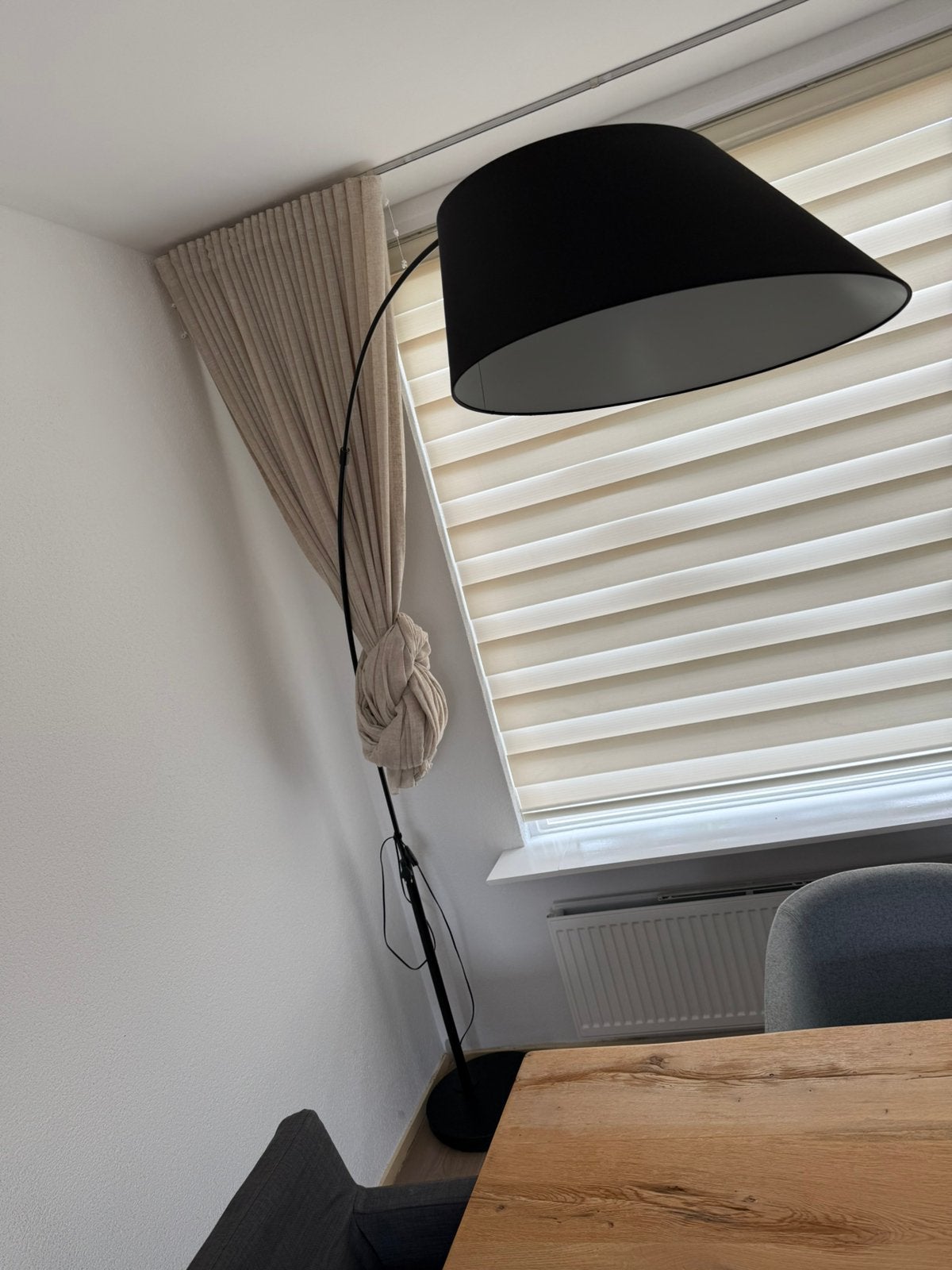 Zuiver Arc vloerlamp zwart, Ophalen, Zo goed als nieuw, Metaal, 150 tot 200 cm