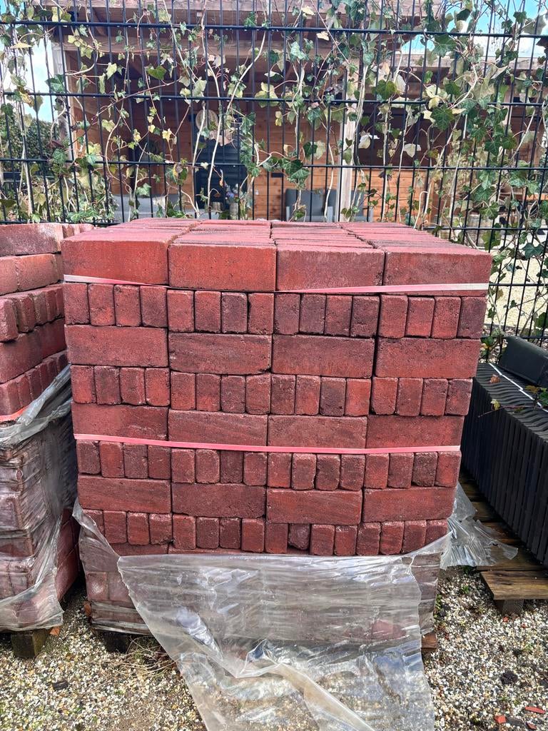10m2 Nieuwe Rode Beton Klinkers 30x8x6 - Pallet Stones, Tuin en Terras, Tegels en Klinkers, Nieuw, Klinkers, Beton, Ophalen