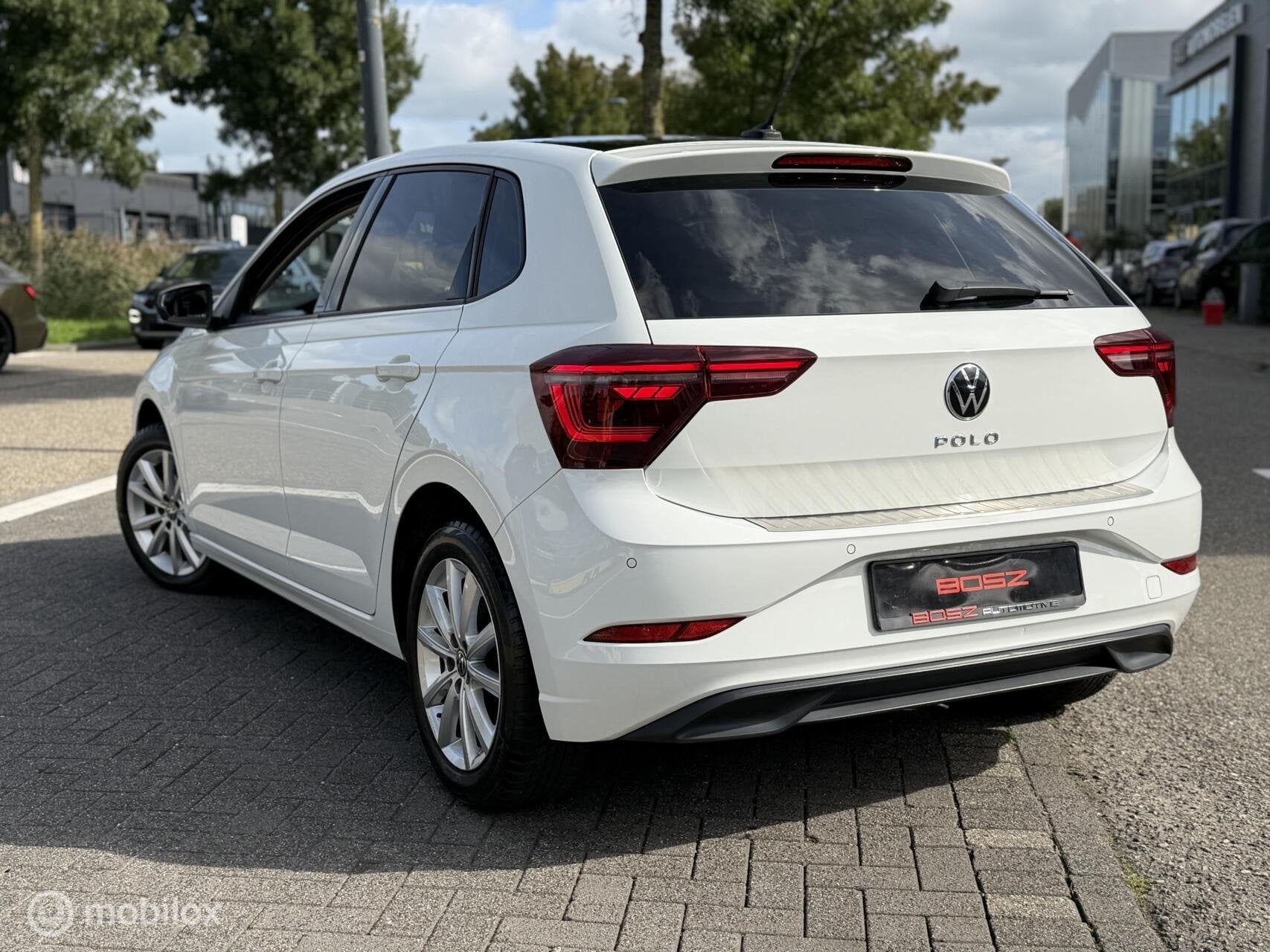 Volkswagen Polo 1.0 TSI Style DSG IQ LIGHT ACC LANE SFEER, Dealer onderhouden, Stof, 95 pk, Met garantie (alle)