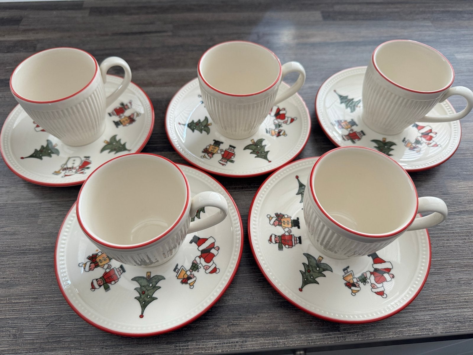 5x Wedgwood Windsor Christmas Kop en Schotel Set (Z.g.a.n.), Huis en Inrichting, Keuken | Servies, Ophalen of Verzenden, Zo goed als nieuw
