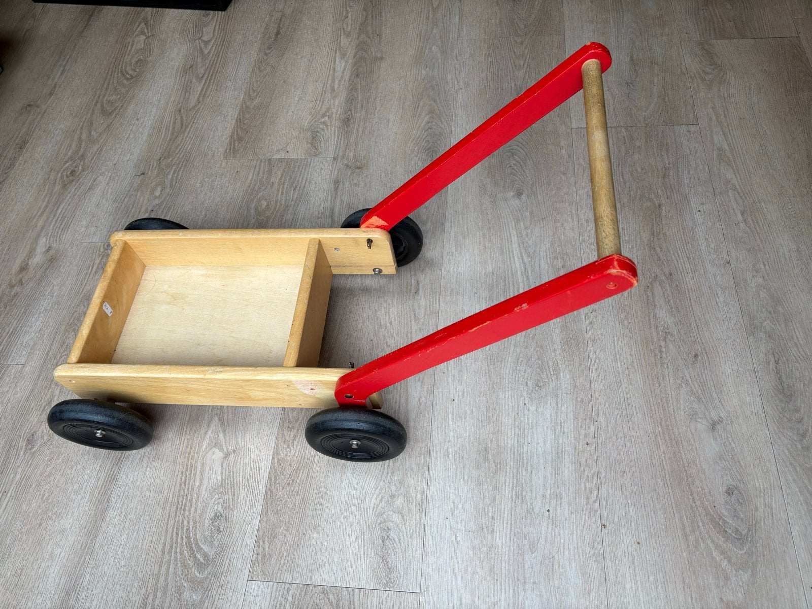 Houten loopwagen met bakje, Ophalen, Gebruikt, Overige typen, Met wieltjes